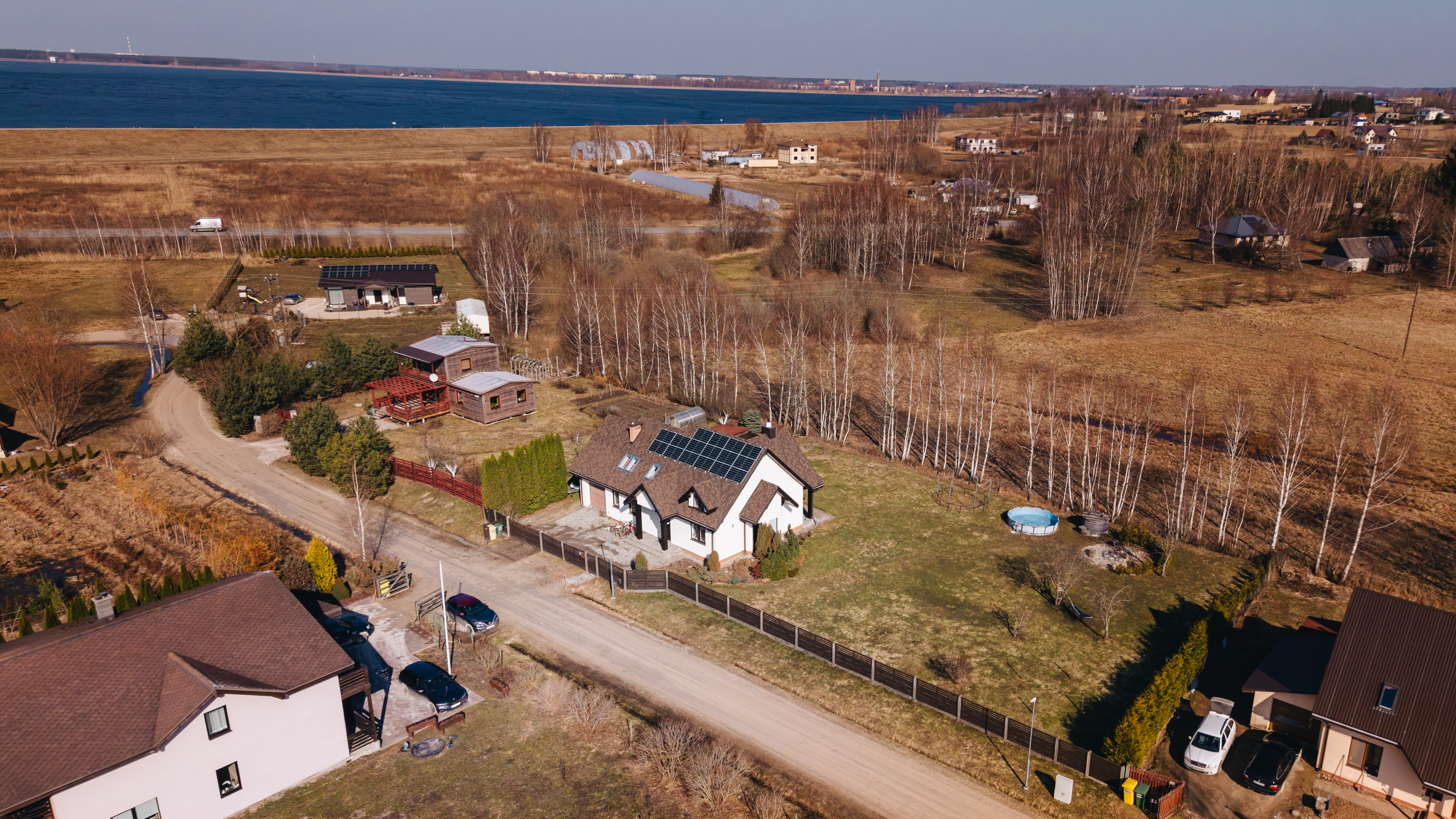 Pārdod māju, Gravu iela - Attēls 1