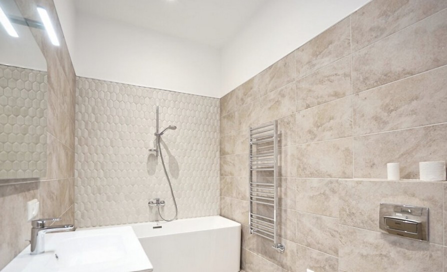 Pārdod māju, Tallinas iela - Attēls 1