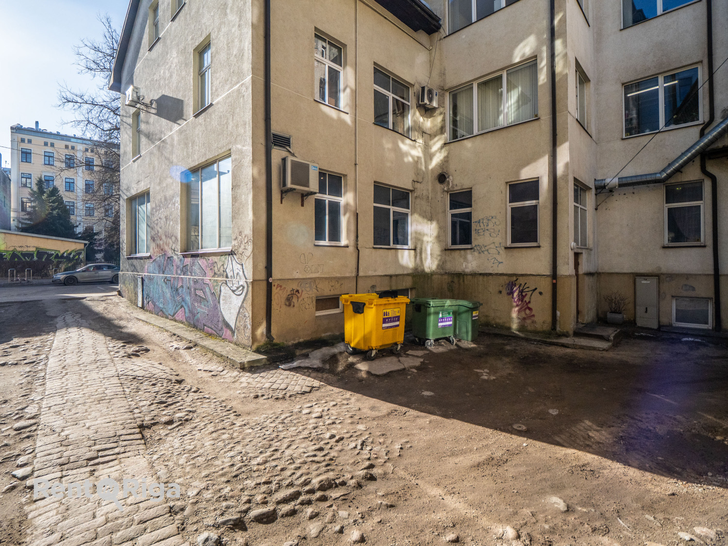 Investīciju objekts, Stabu iela - Attēls 1