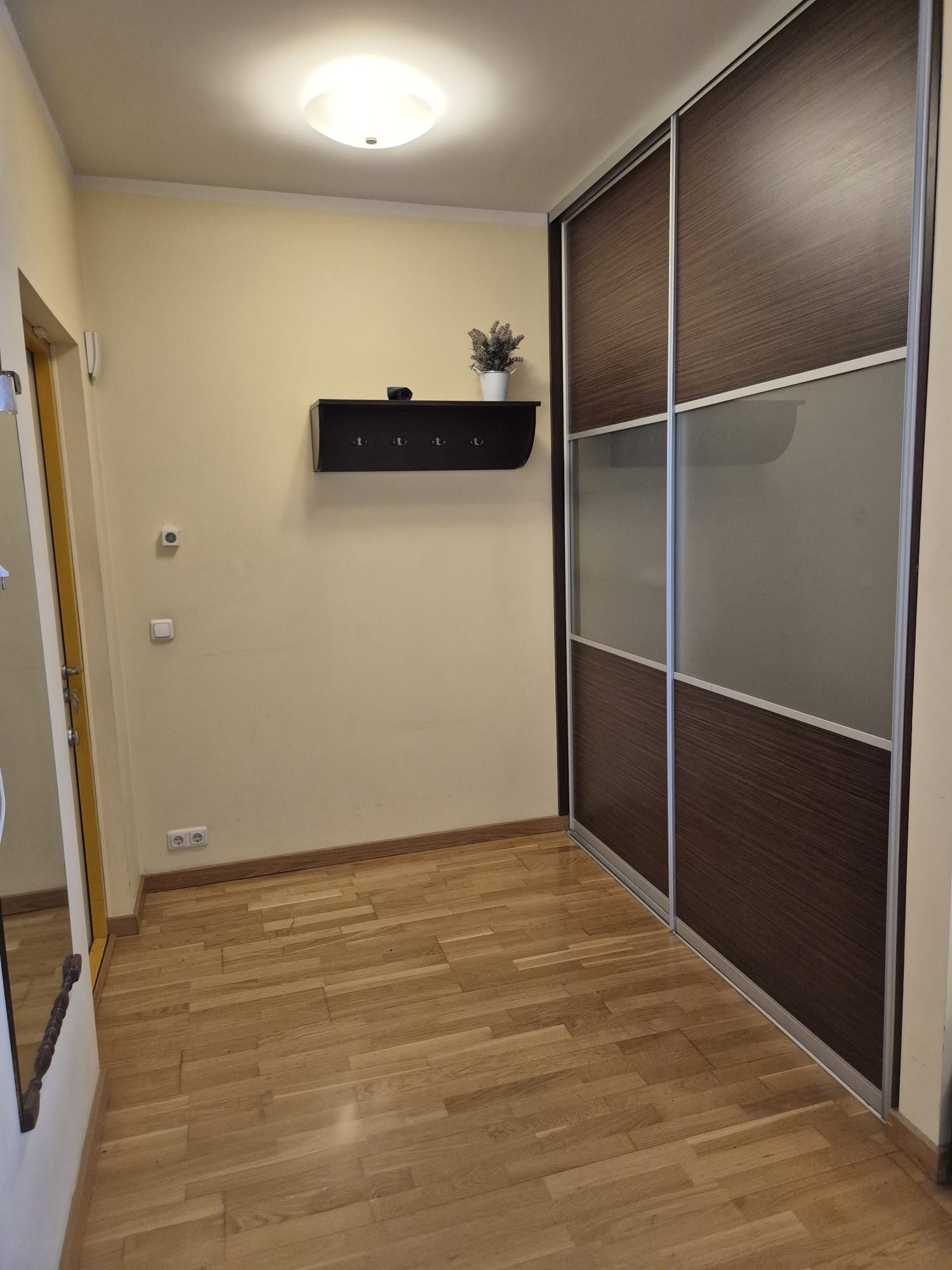 Pārdod dzīvokli, Vecā Biķernieku iela 21 - Attēls 1