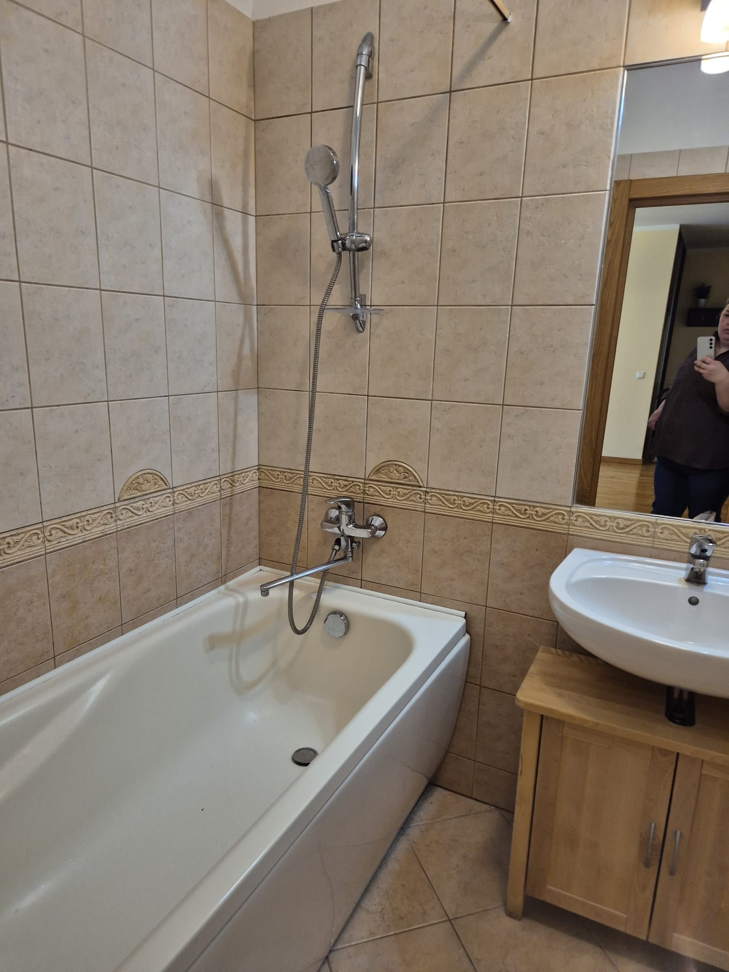 Pārdod dzīvokli, Vecā Biķernieku iela 21 - Attēls 1