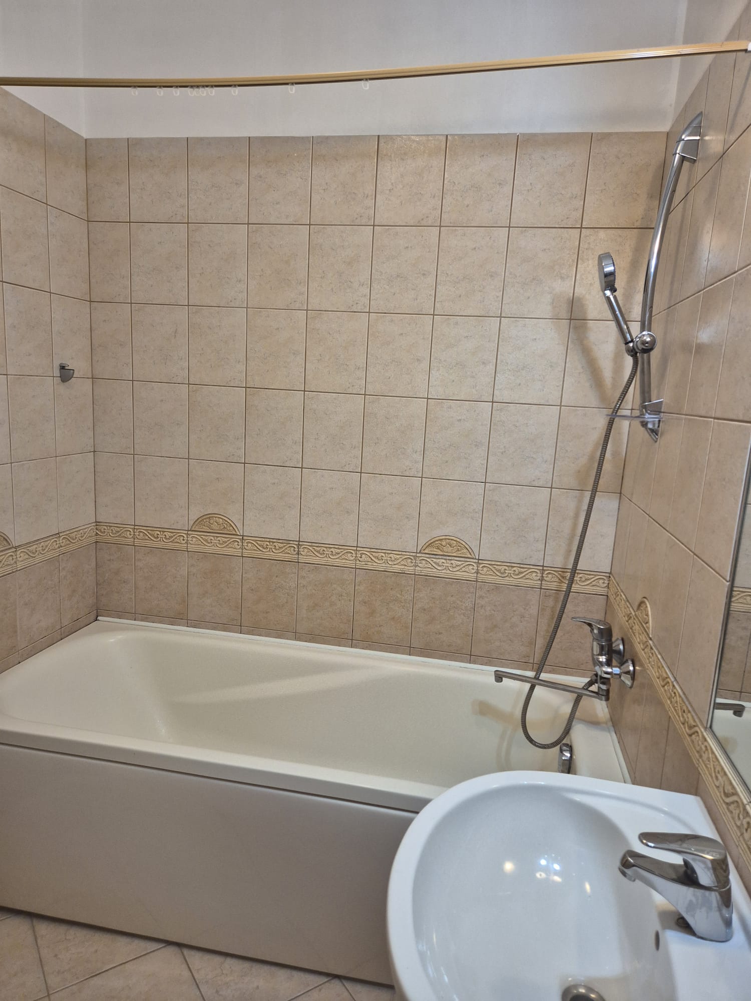 Pārdod dzīvokli, Vecā Biķernieku iela 21 - Attēls 1