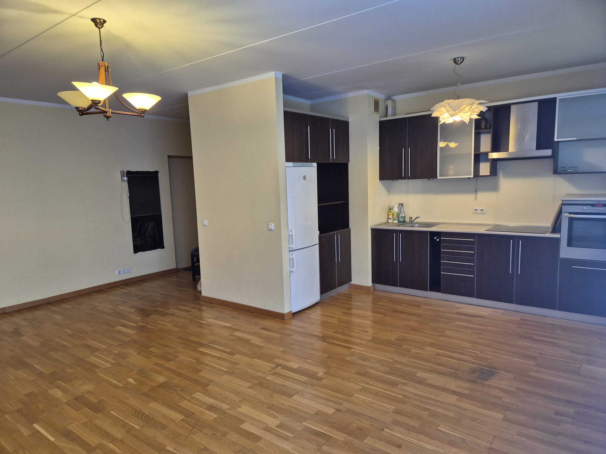 Pārdod dzīvokli, Vecā Biķernieku iela 21 - Attēls 1