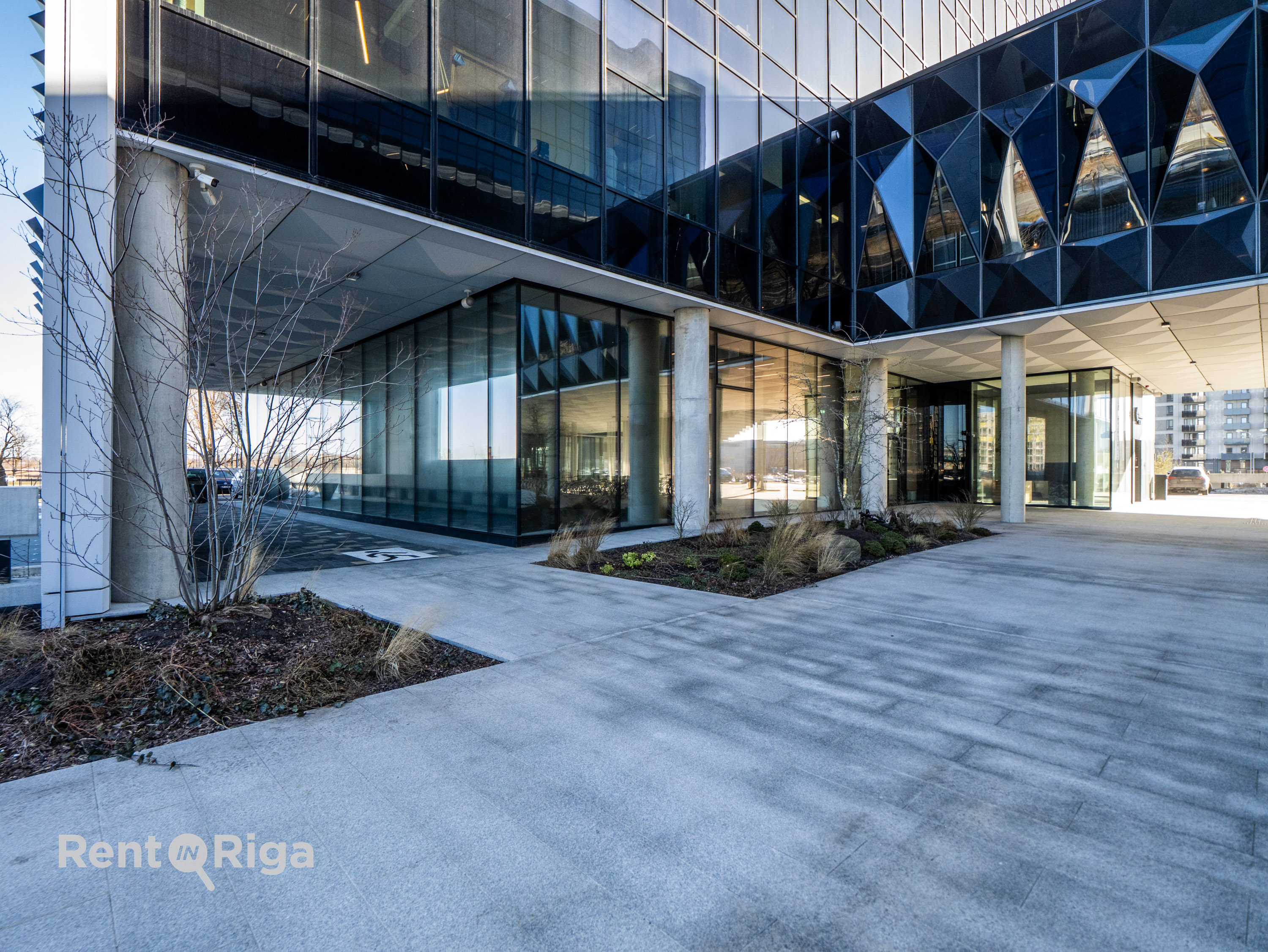 Iznomā tirdzniecības telpas, Skanstes iela - Attēls 1