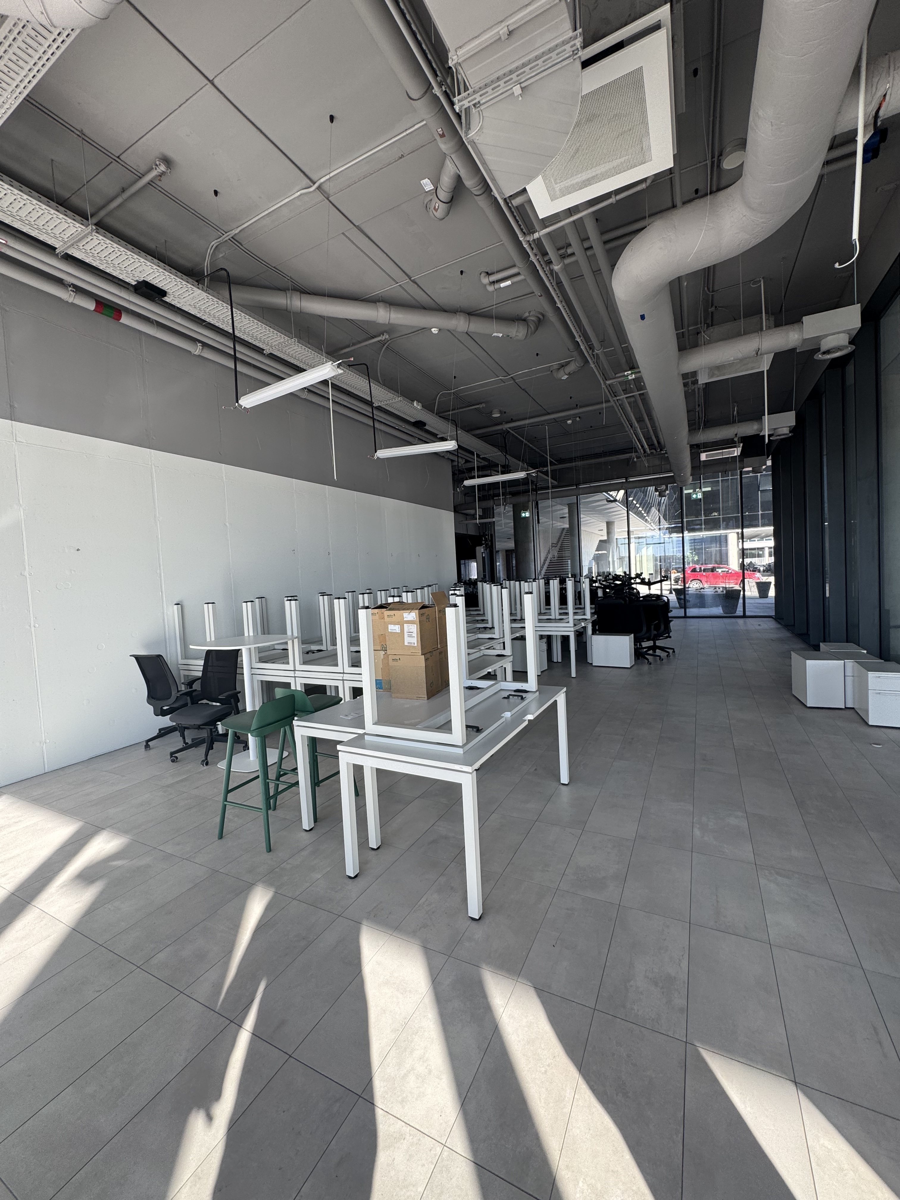 Iznomā tirdzniecības telpas, Skanstes iela - Attēls 1