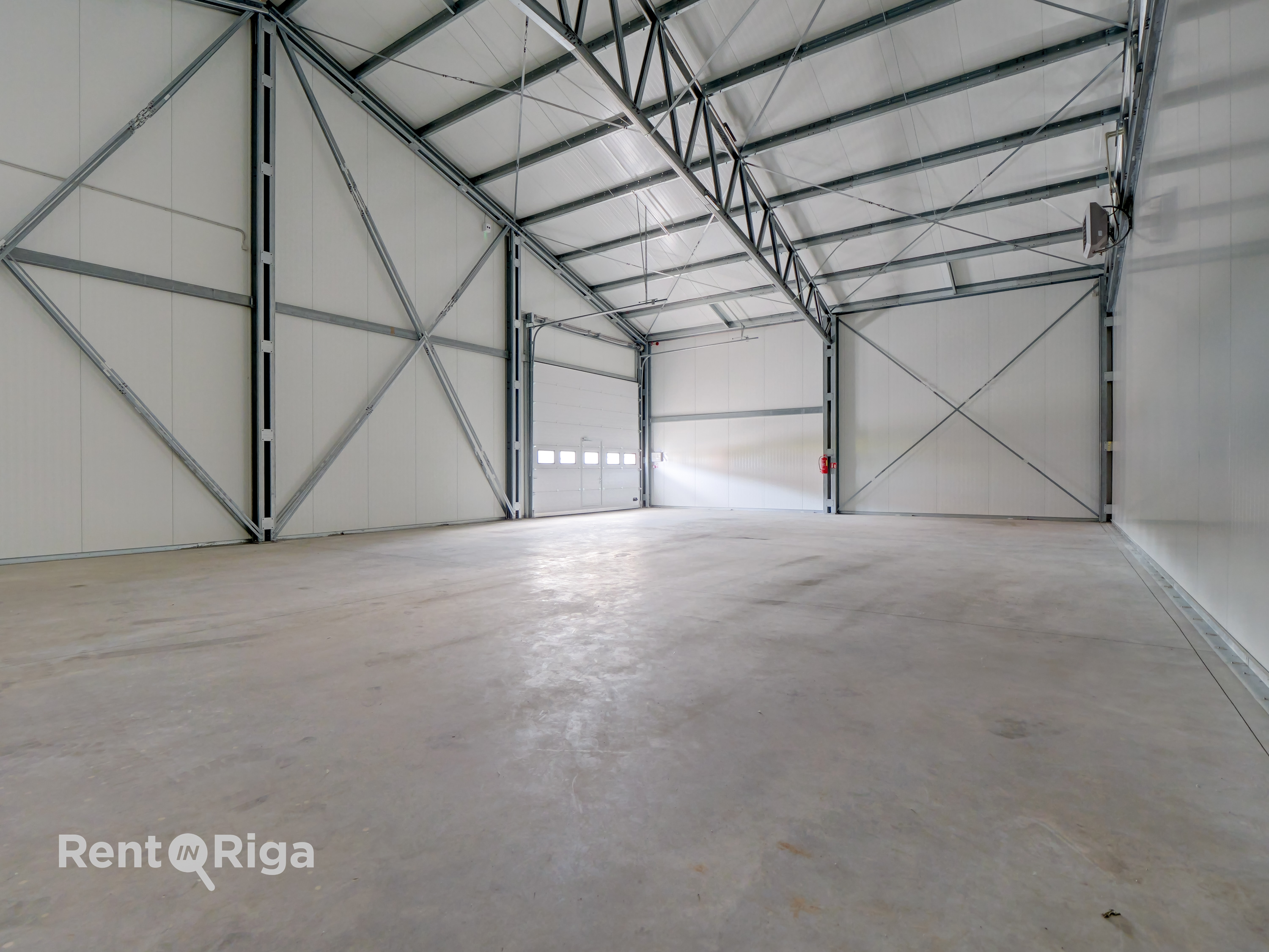 Iznomā noliktavu, Priedaines iela - Attēls 1