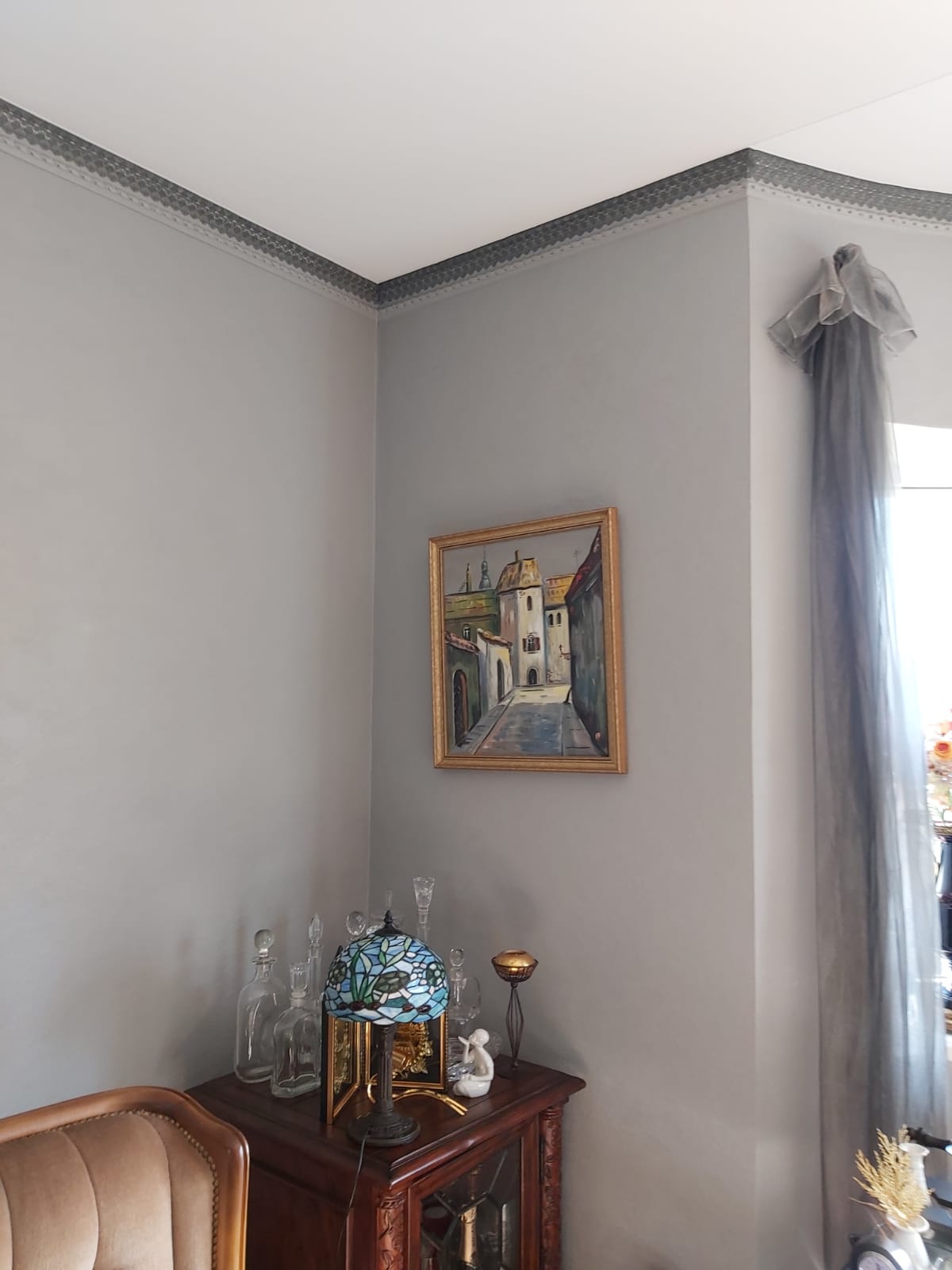 Pārdod māju, Vienības gatve - Attēls 1