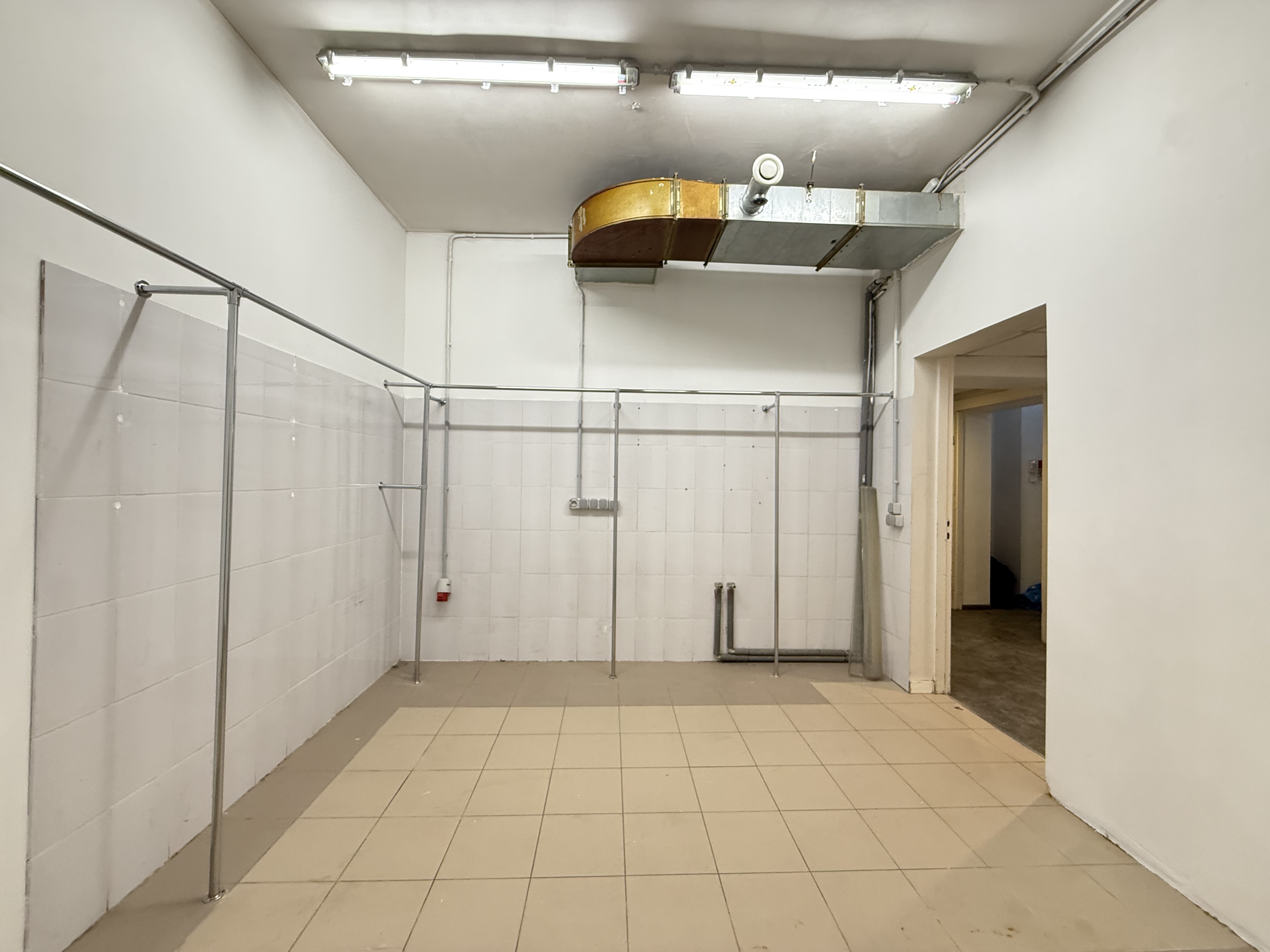 Iznomā ražošanas telpas, Raiņa iela - Attēls 1