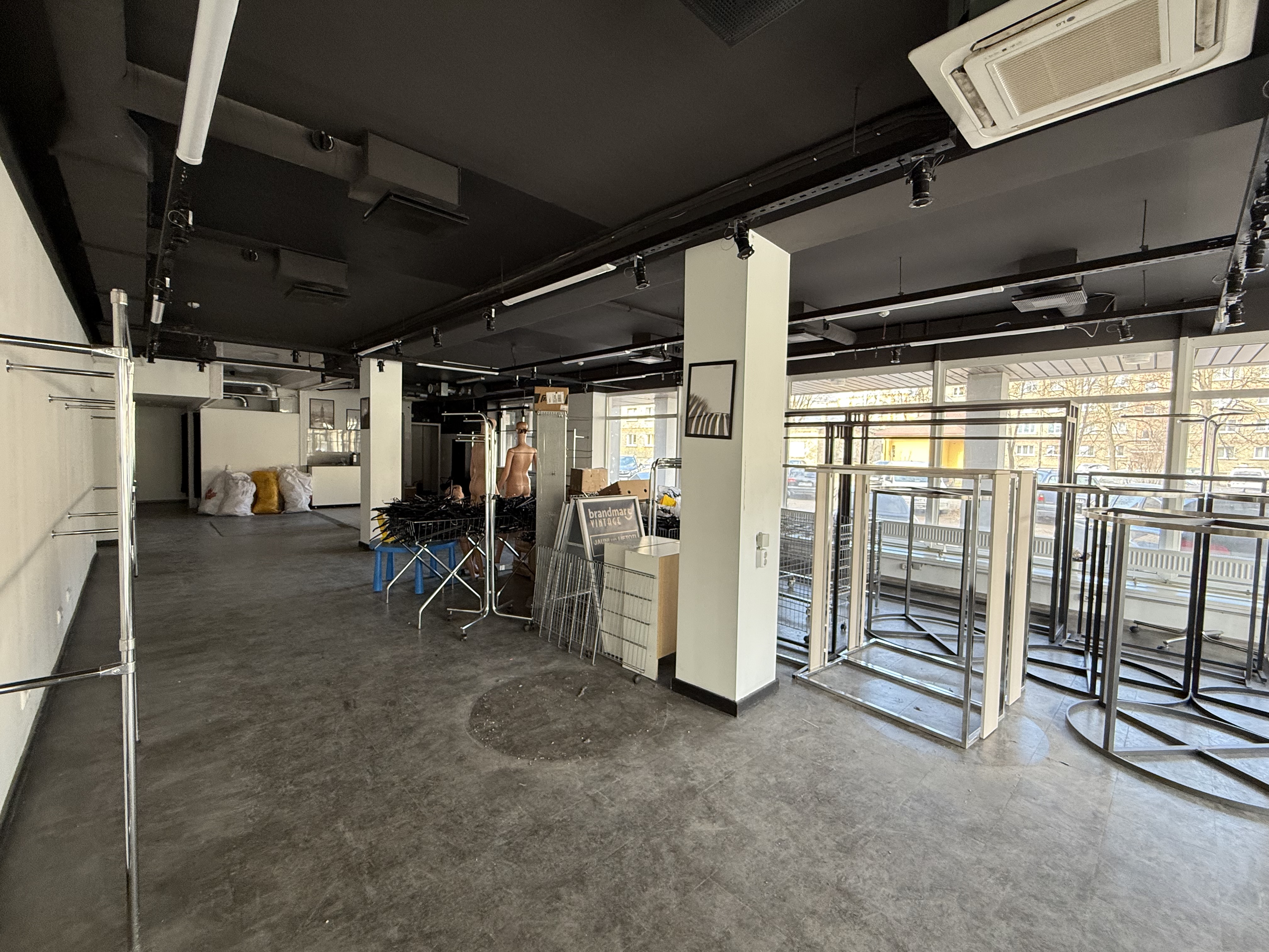 Iznomā ražošanas telpas, Raiņa iela - Attēls 1