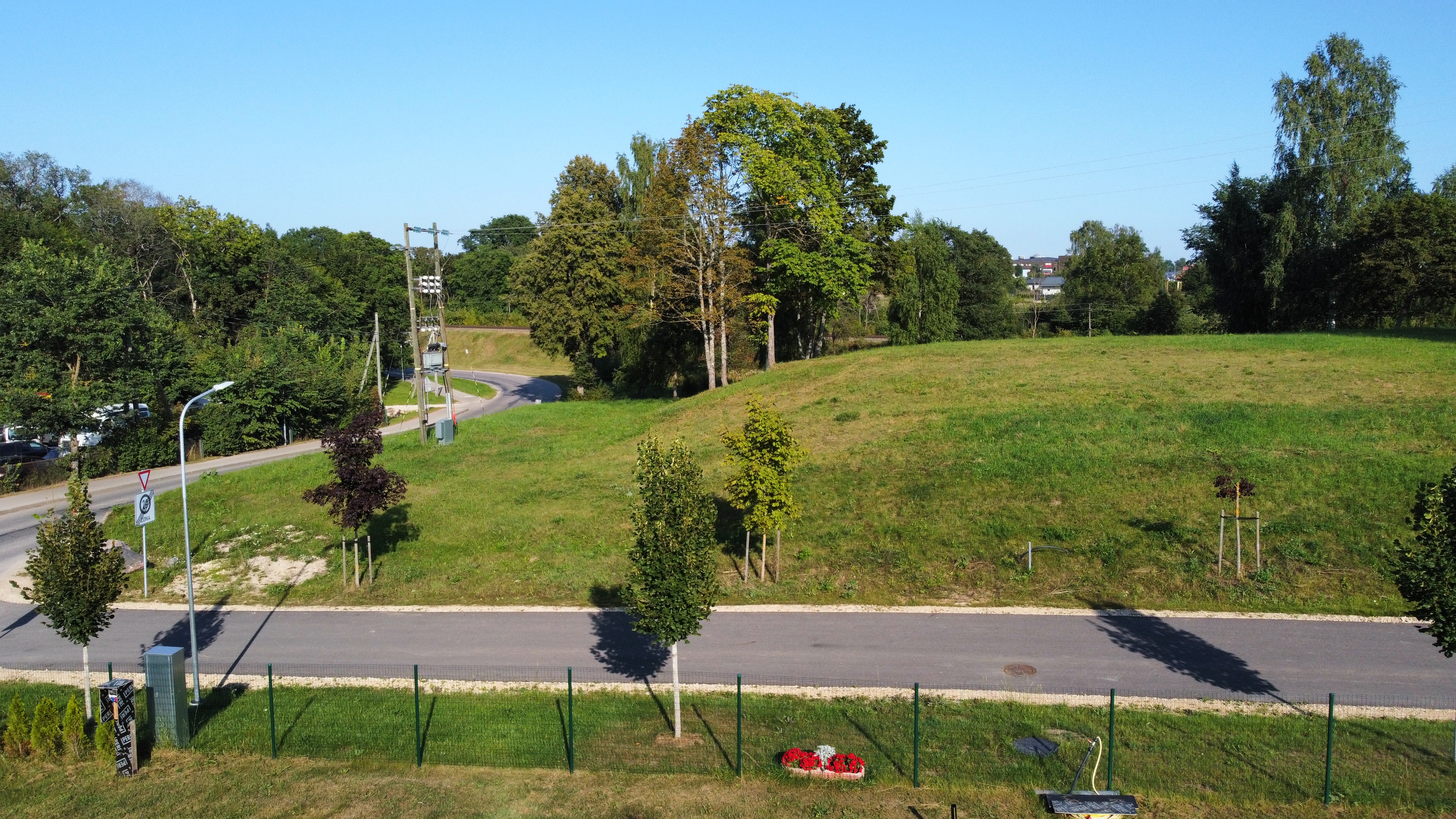 Pārdod zemi, Kaķīškalna iela - Attēls 1