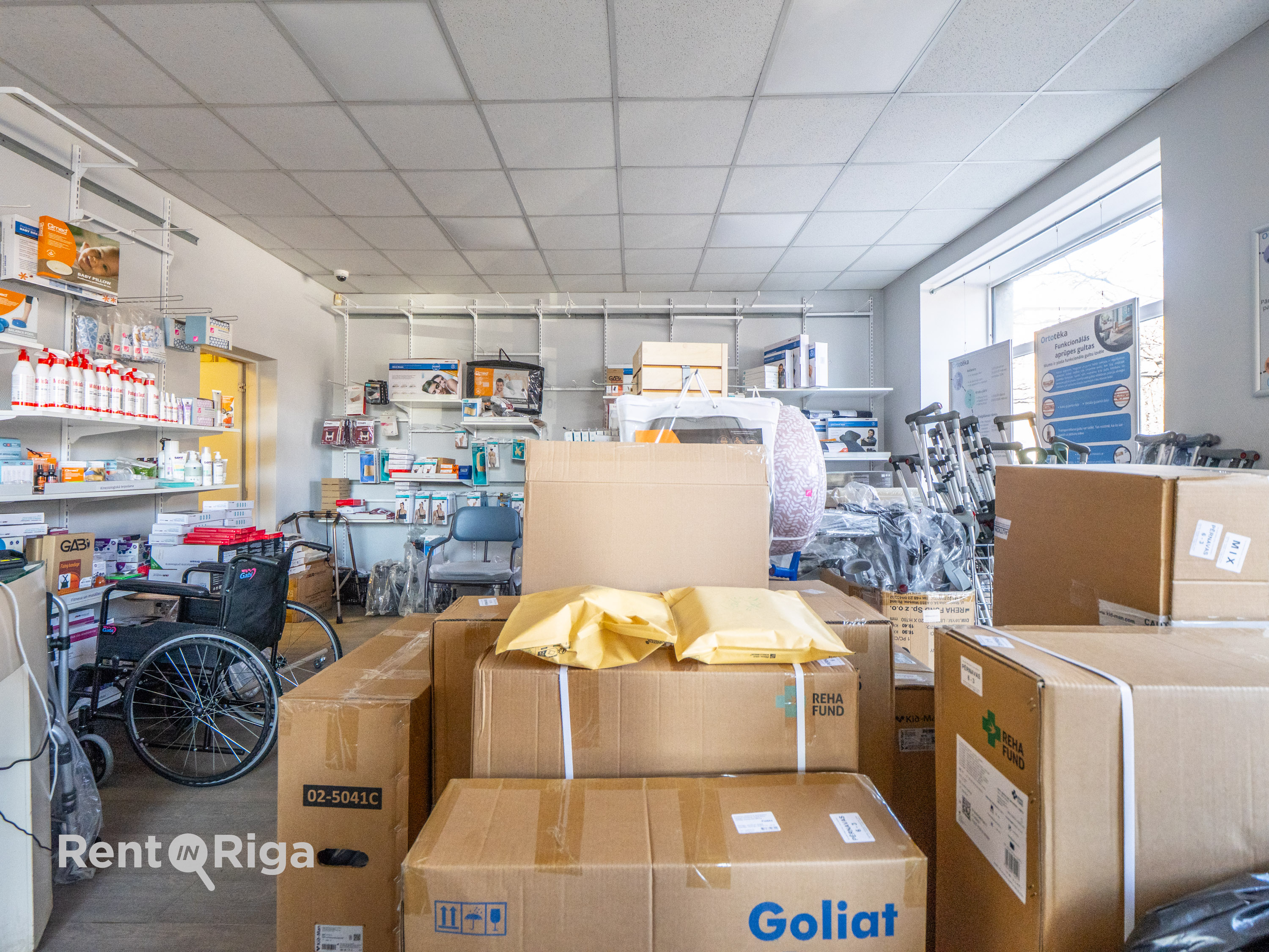 Pārdod tirdzniecības telpas, Pērnavas iela - Attēls 1