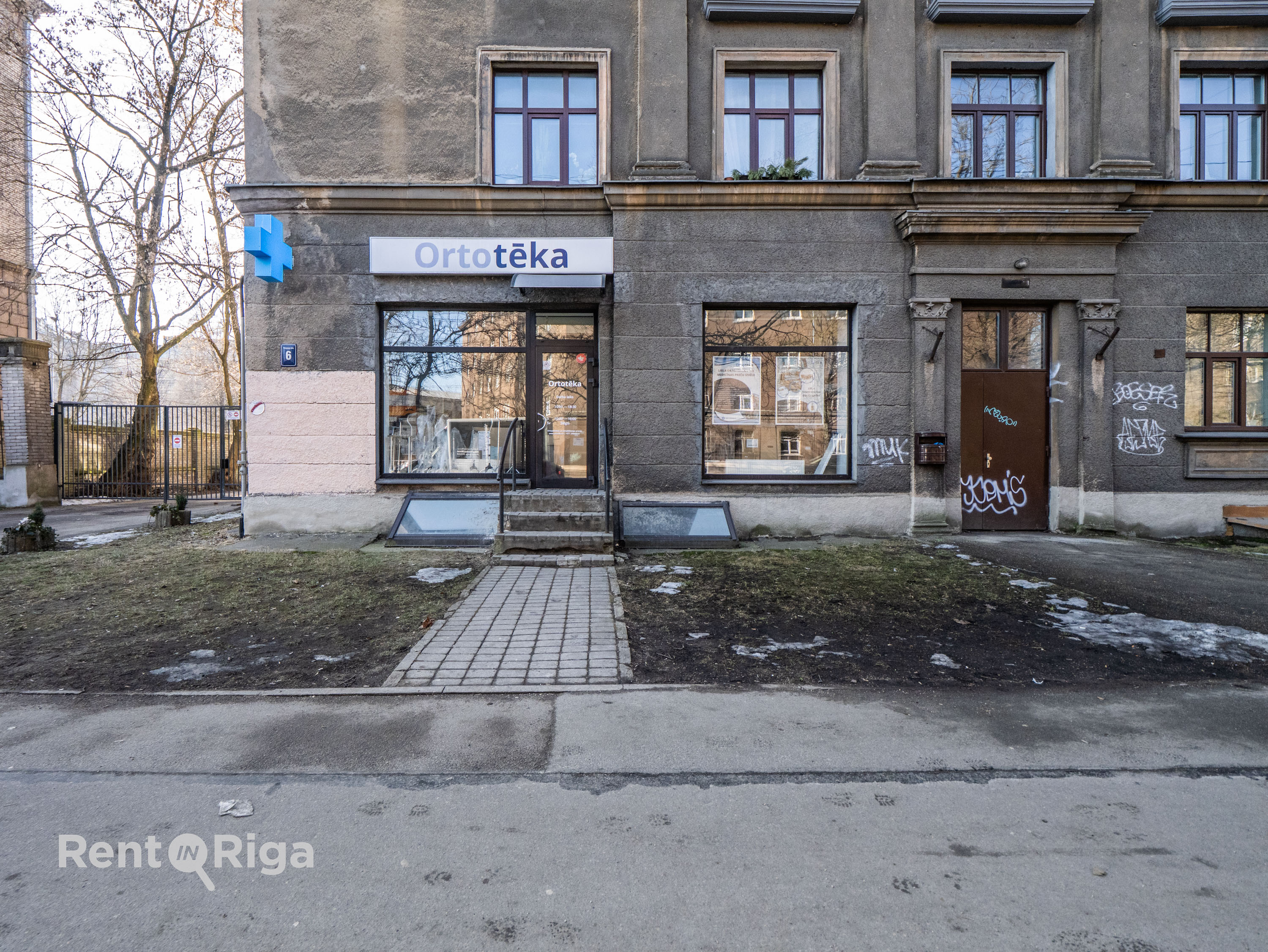 Pārdod tirdzniecības telpas, Pērnavas iela - Attēls 1