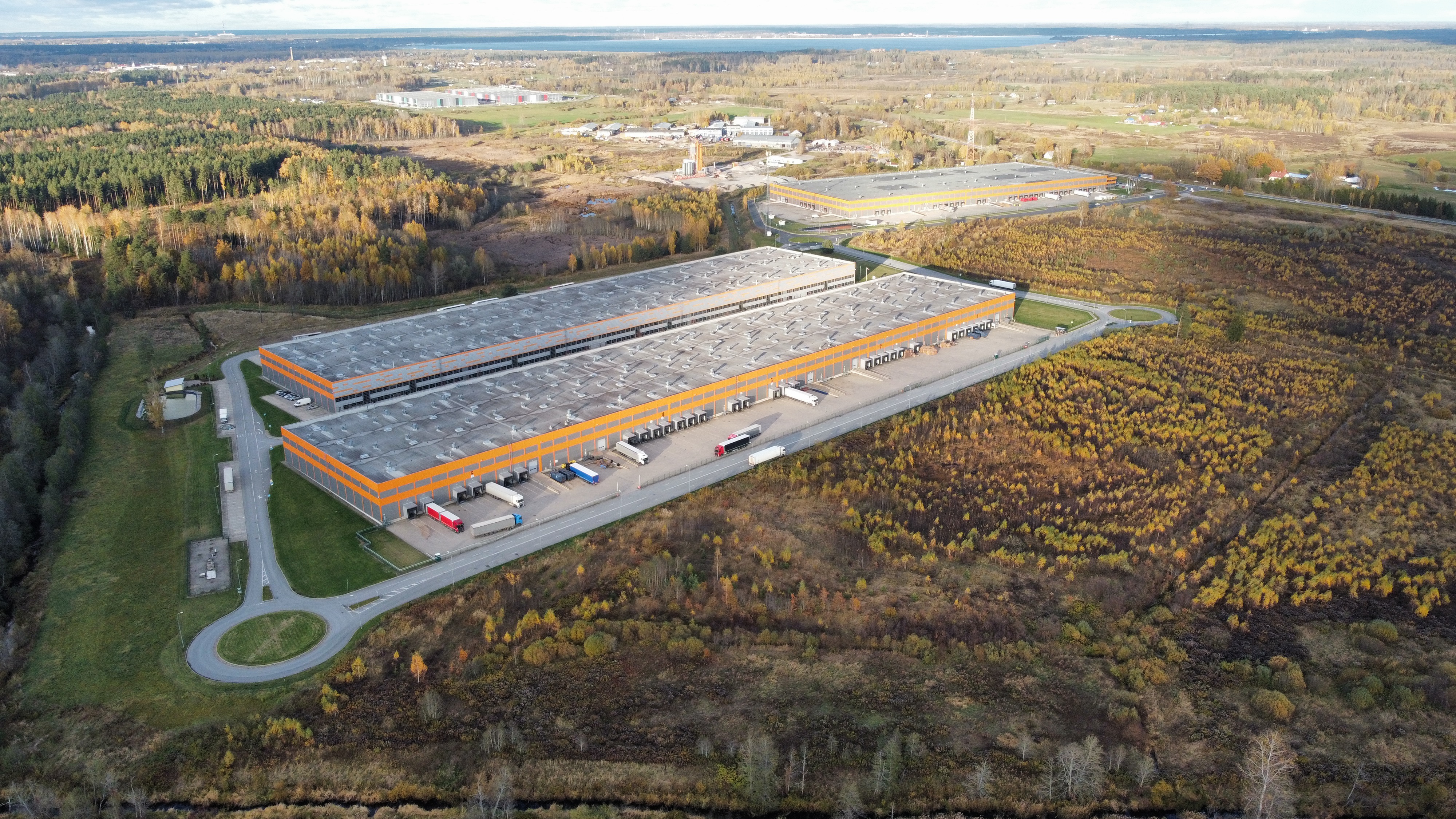 Iznomā noliktavu, Dominante iela - Attēls 1