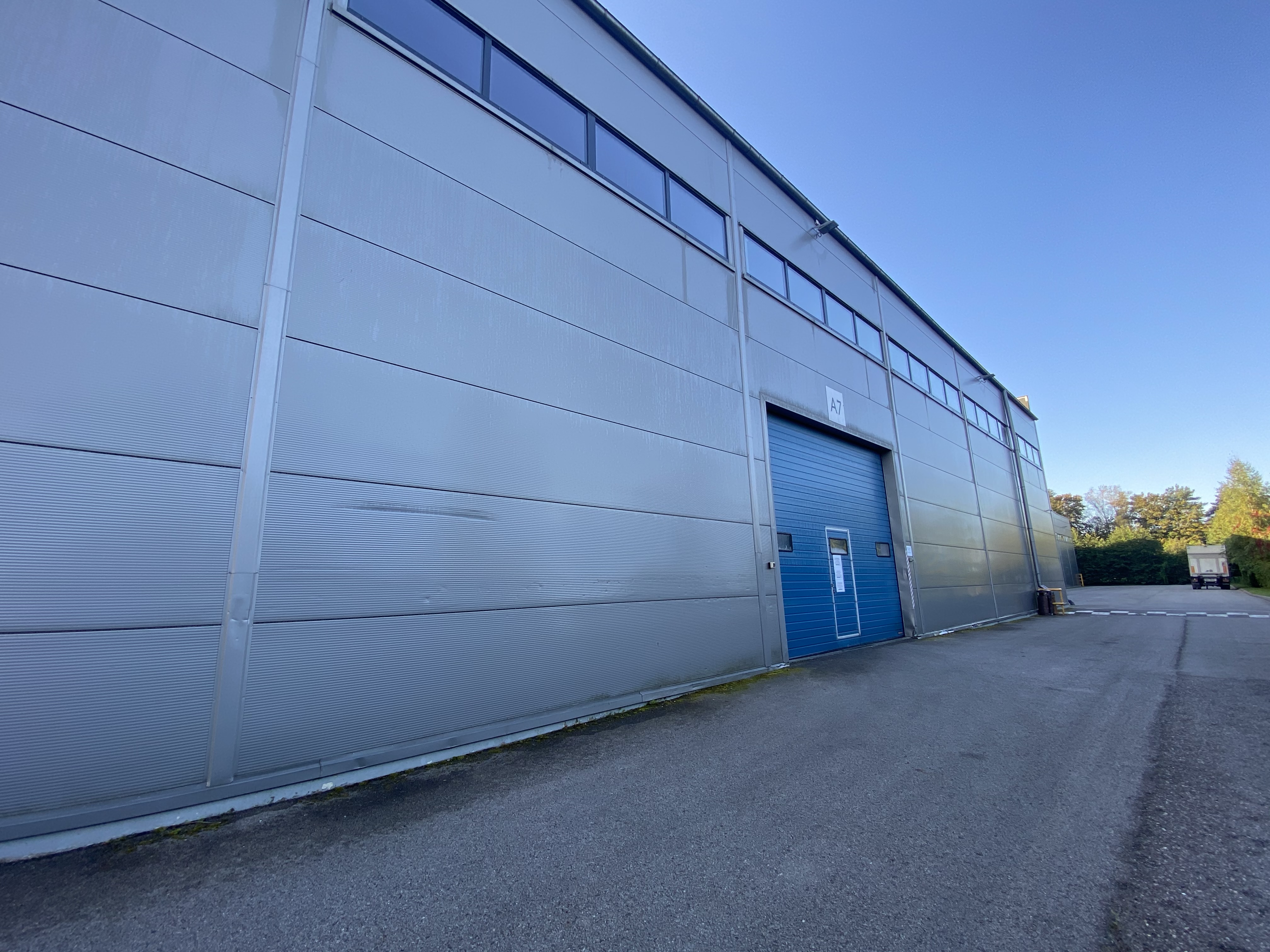 Iznomā ražošanas telpas, Piepilsētas iela - Attēls 1