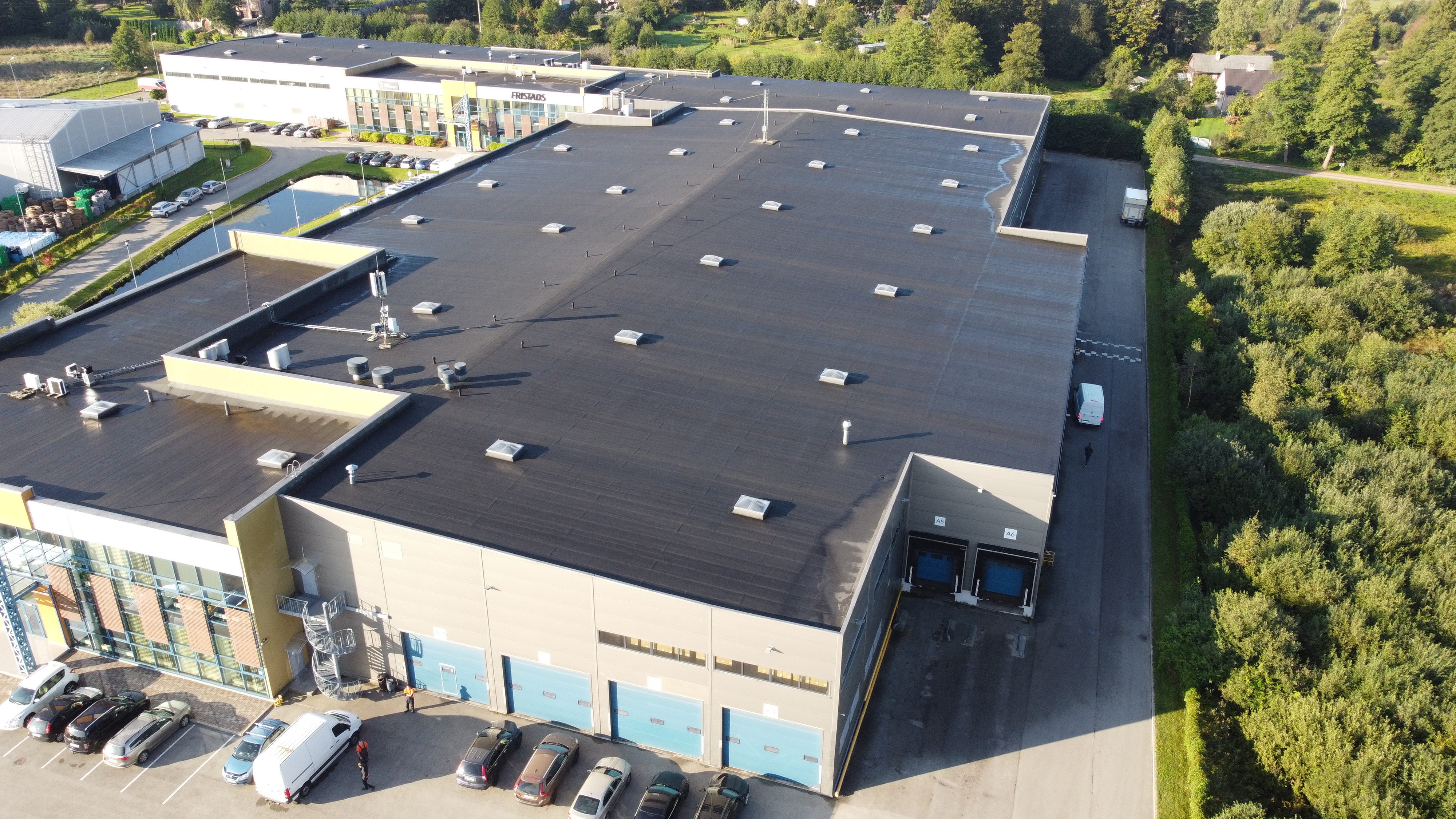 Iznomā ražošanas telpas, Piepilsētas iela - Attēls 1