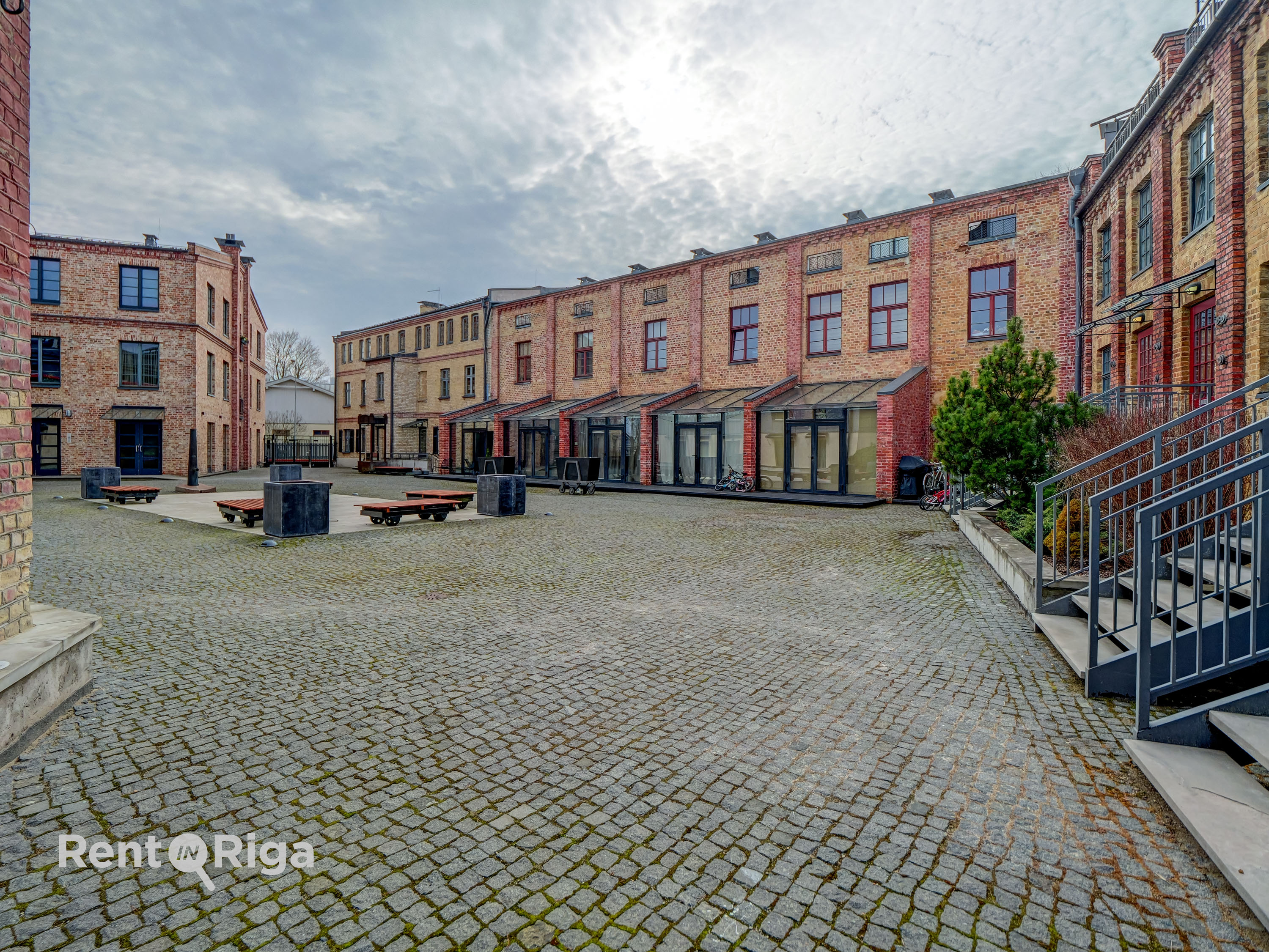 Pārdod dzīvokli, Balasta dambis iela 70D - Attēls 1