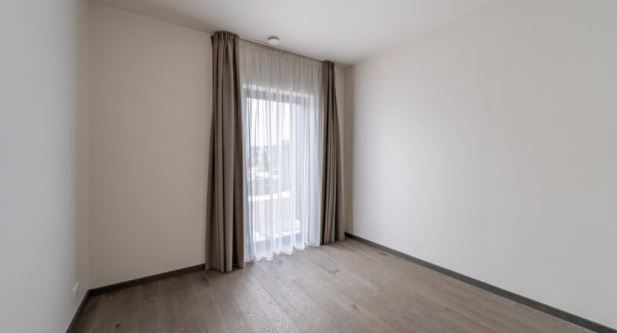 Izīrē māju, Jūras iela - Attēls 1