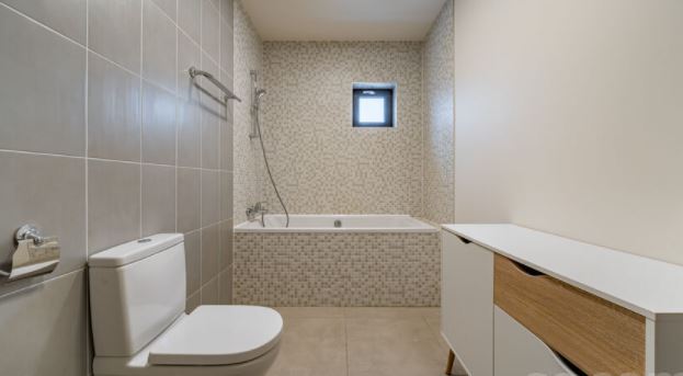 Izīrē māju, Jūras iela - Attēls 1