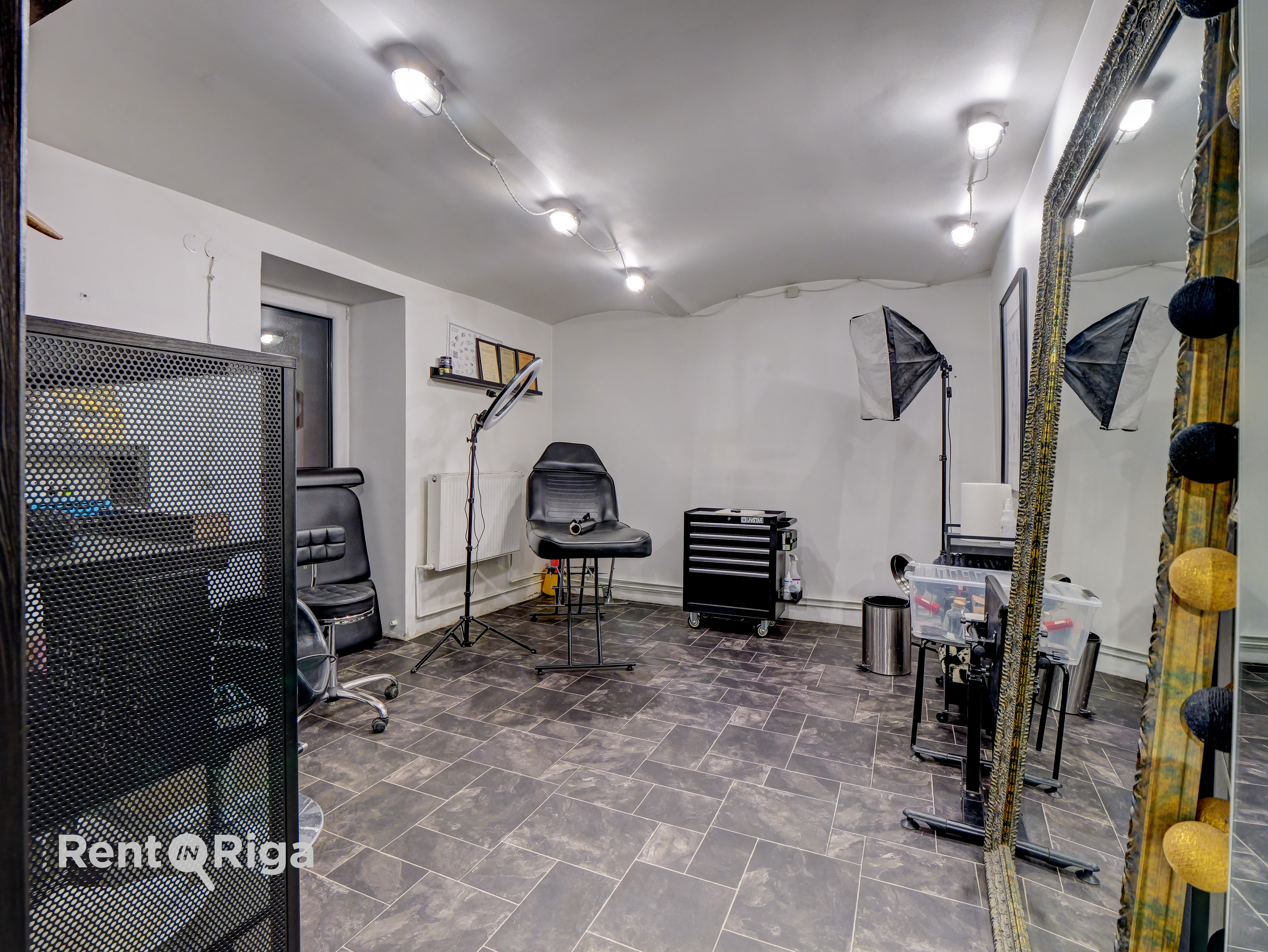 Pārdod tirdzniecības telpas, Miera iela - Attēls 1