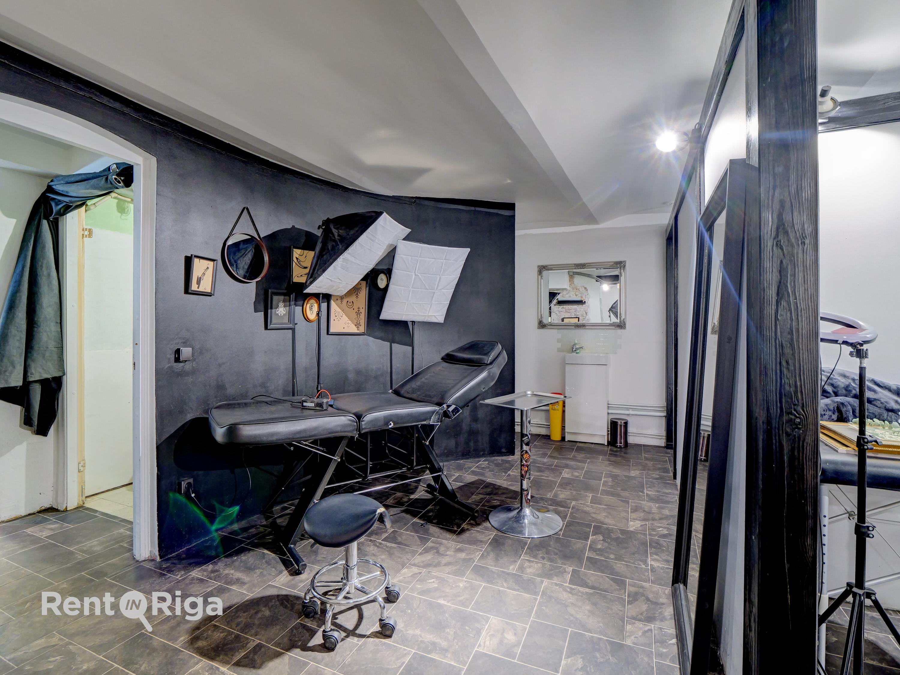 Pārdod tirdzniecības telpas, Miera iela - Attēls 1