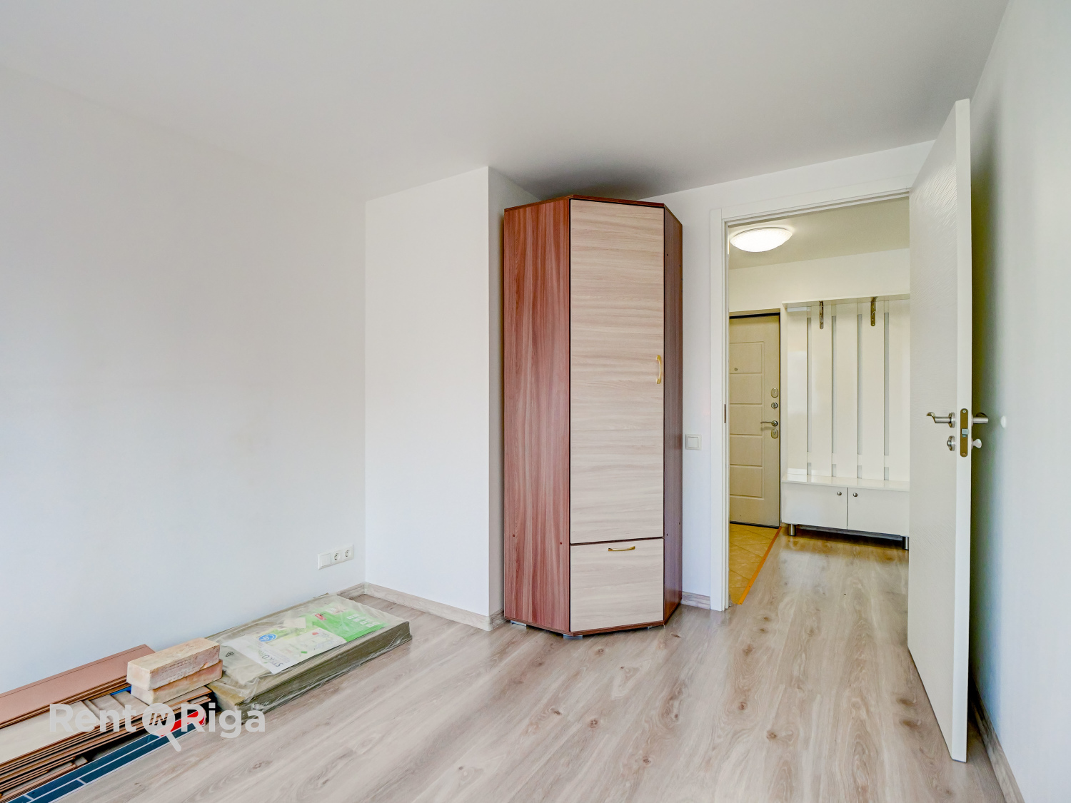 Pārdod dzīvokli, Leona Paegles iela 28 - Attēls 1