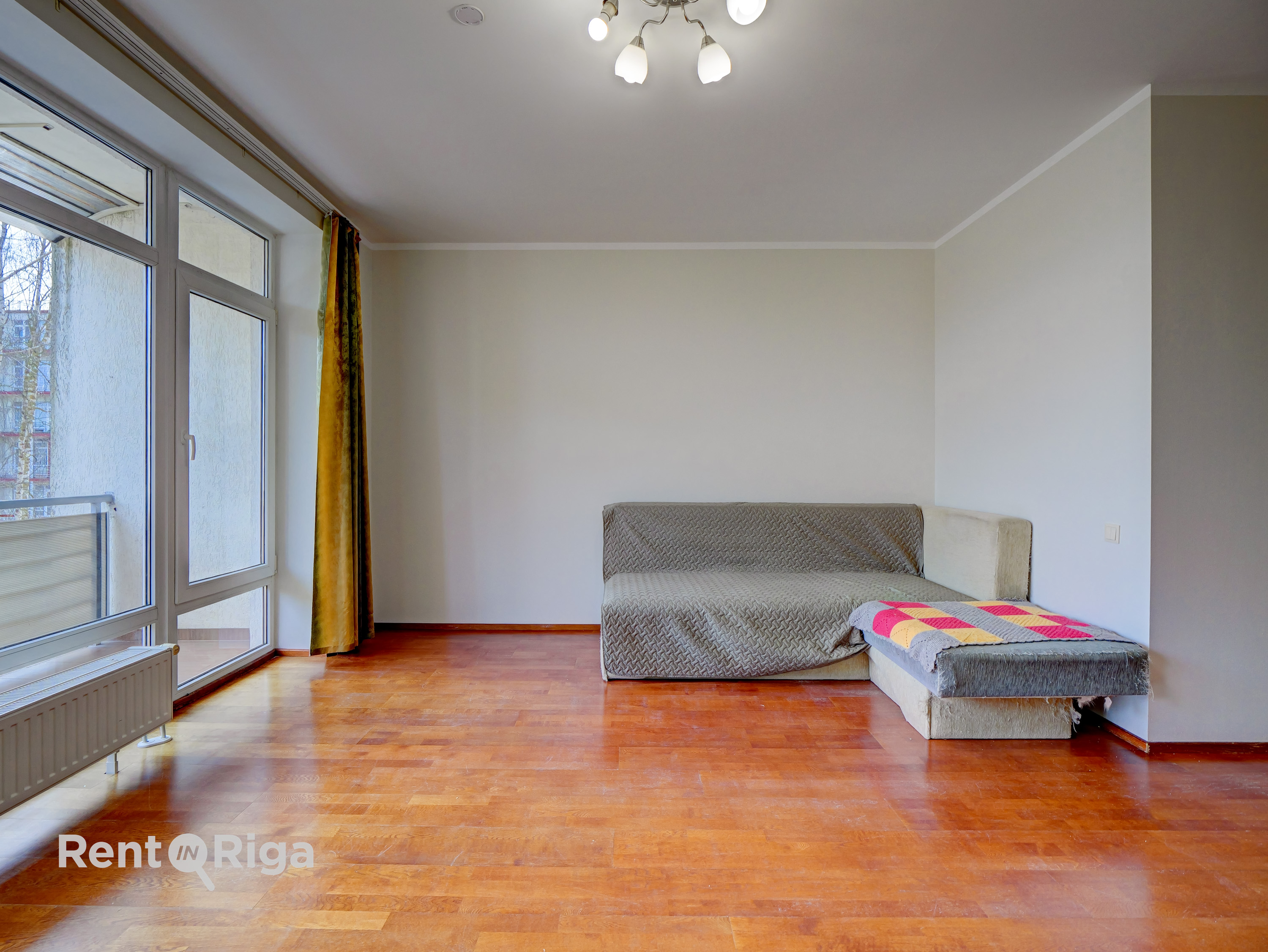 Pārdod dzīvokli, Lielā iela 19 - Attēls 1