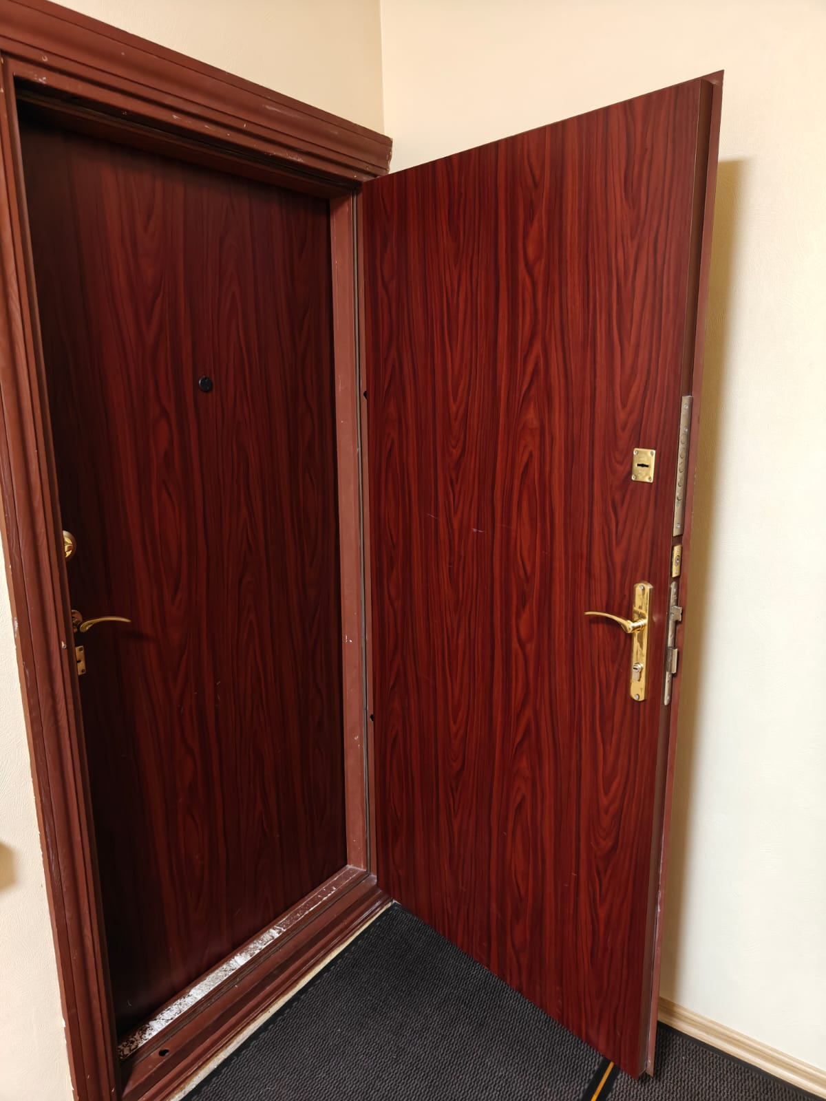 Pārdod dzīvokli, Ruses iela 24 - Attēls 1