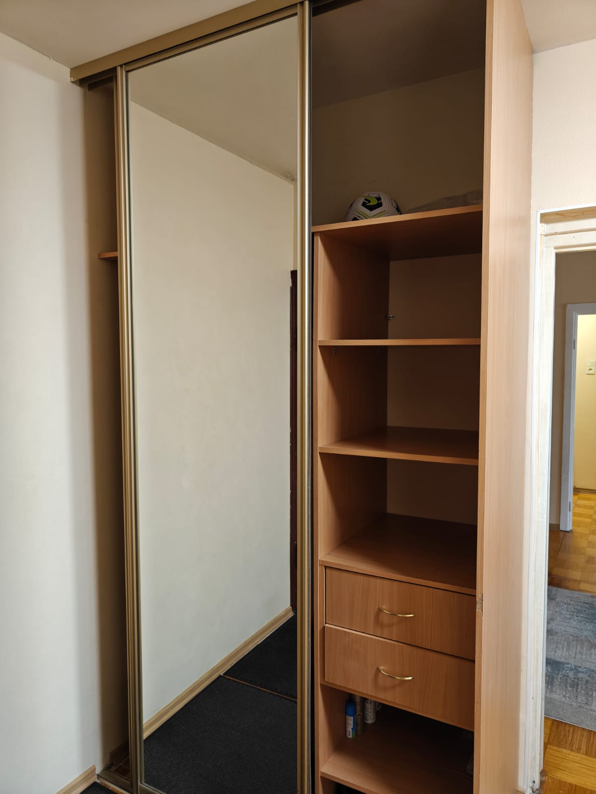 Pārdod dzīvokli, Ruses iela 24 - Attēls 1