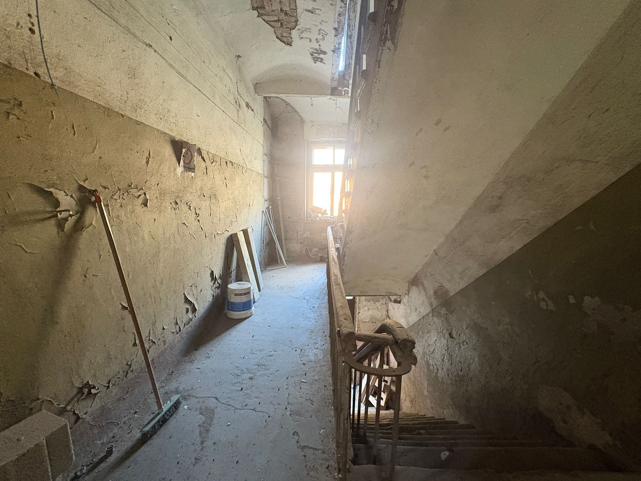 Pārdod zemi, Kārļa Milenbaha iela - Attēls 1