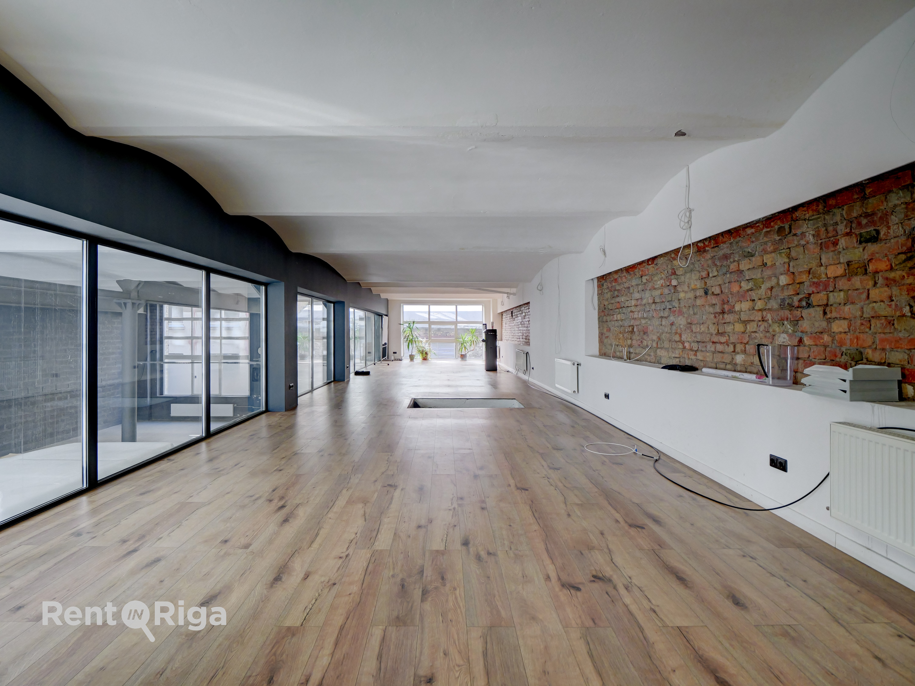 Iznomā ražošanas telpas, Brīvības gatve iela - Attēls 1