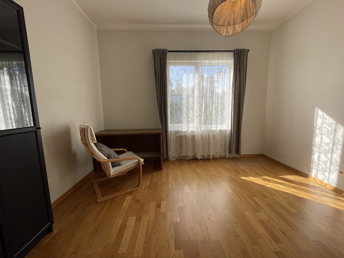 Pārdod māju, Grodu iela - Attēls 1