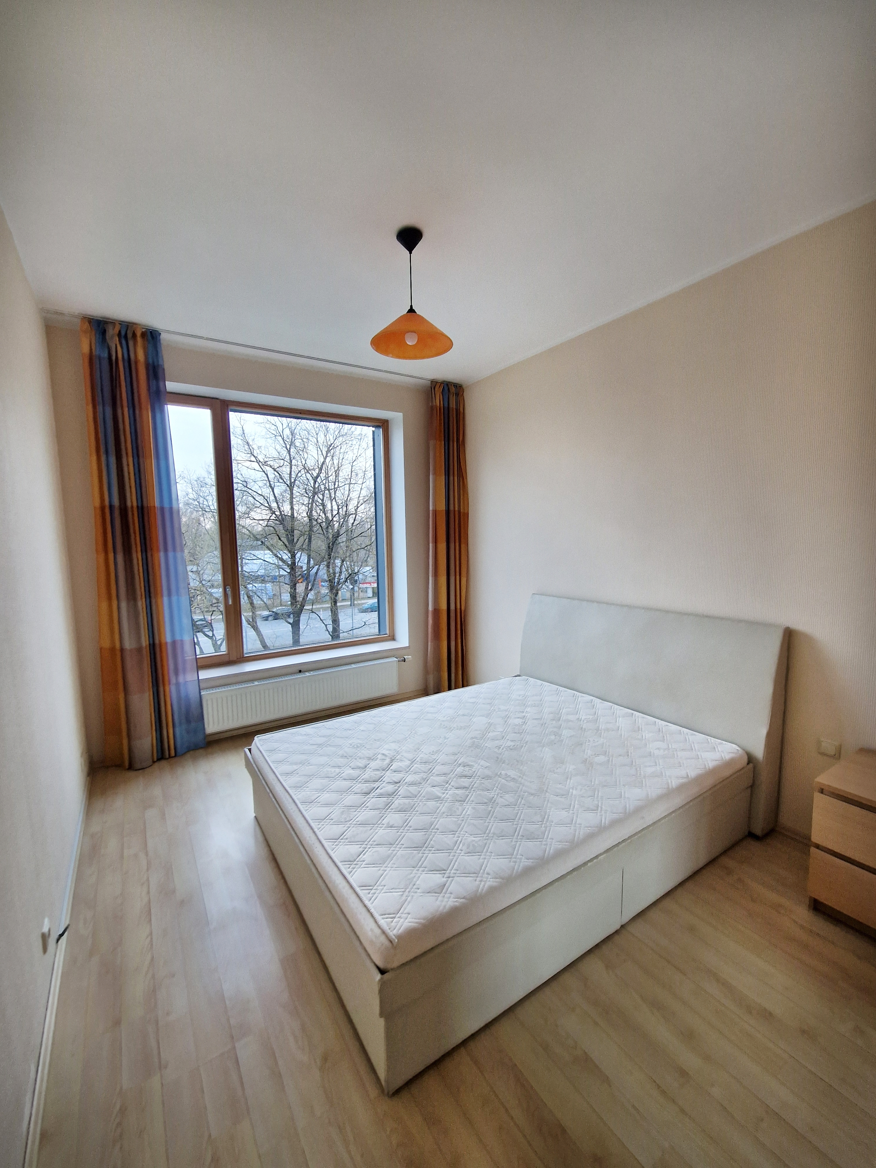 Izīrē dzīvokli, Vienības gatve 192 - Attēls 1