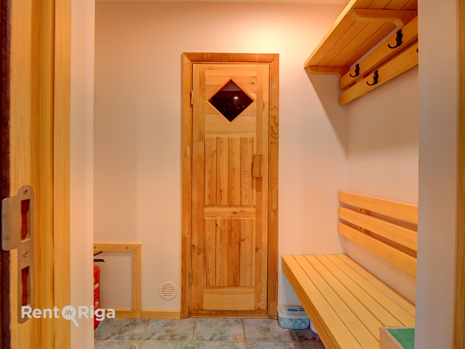 Pārdod māju, Salenieki iela - Attēls 1