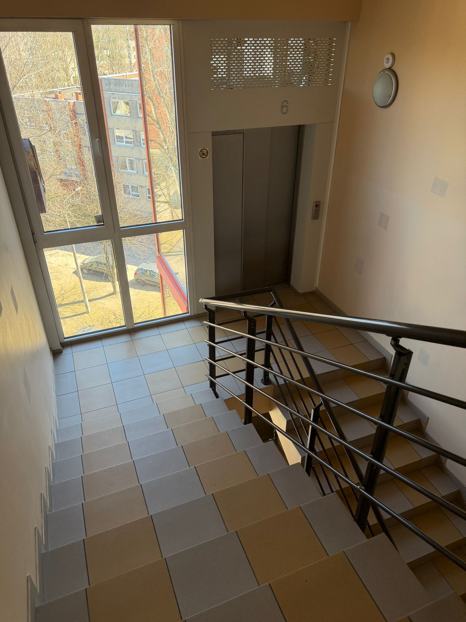 Pārdod dzīvokli, Gobu iela 1 - Attēls 1