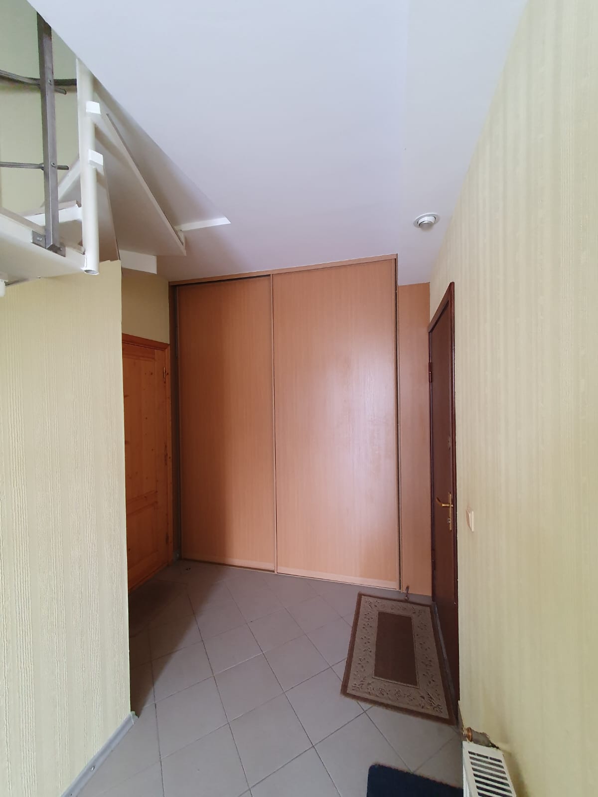 Pārdod māju, Steigas iela - Attēls 1