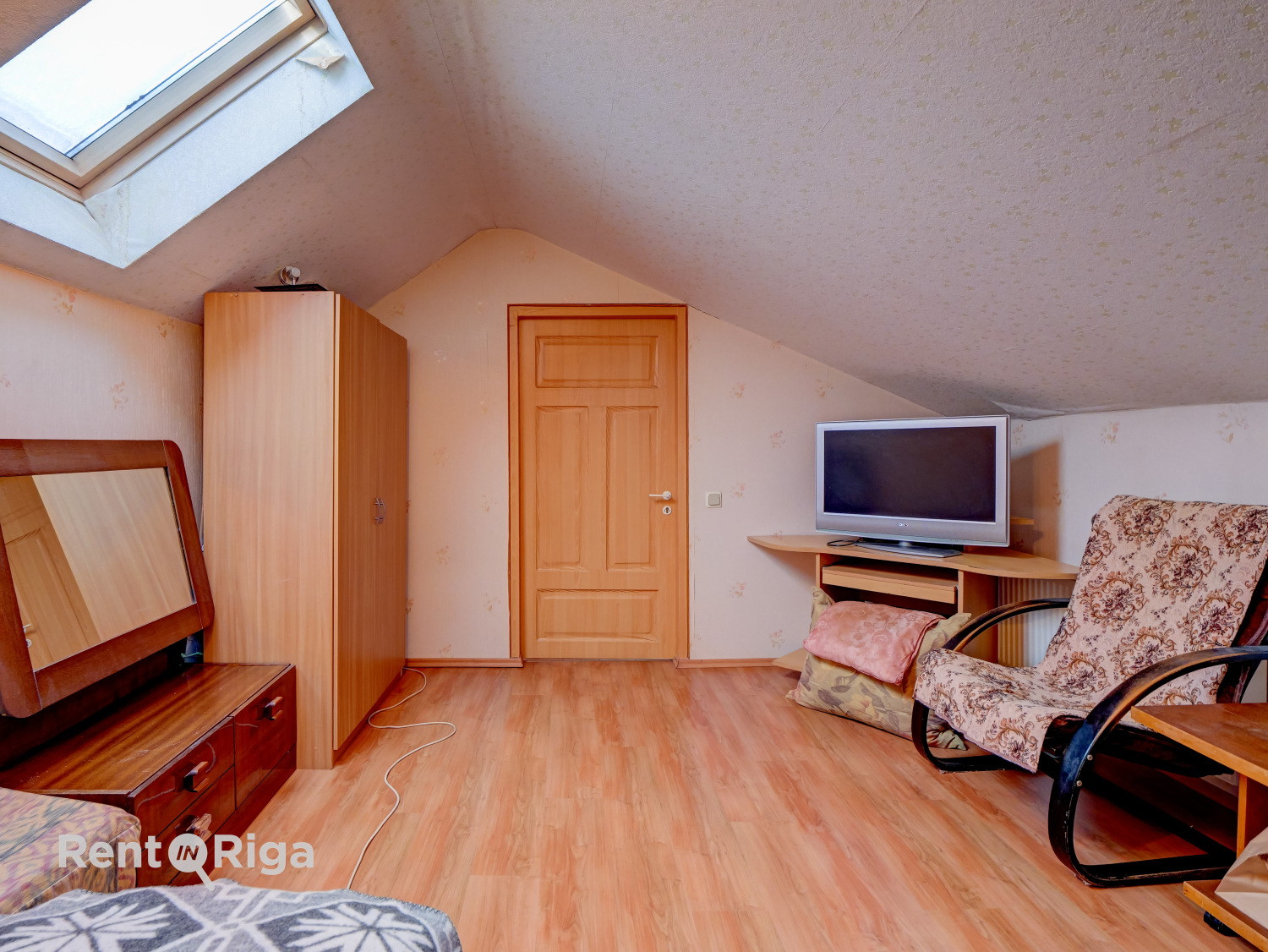 Pārdod māju, Steigas iela - Attēls 1