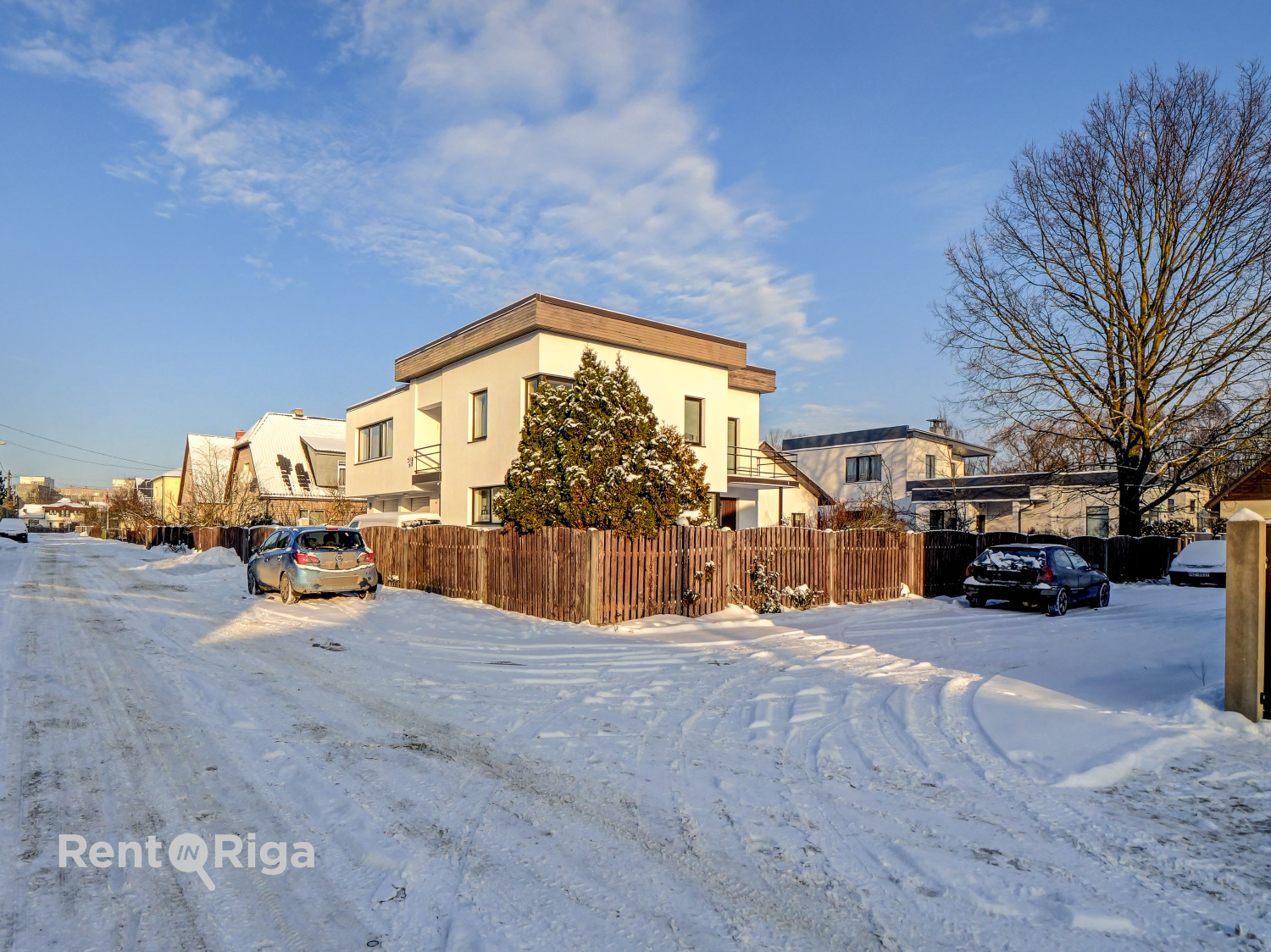 Pārdod māju, Steigas iela - Attēls 1