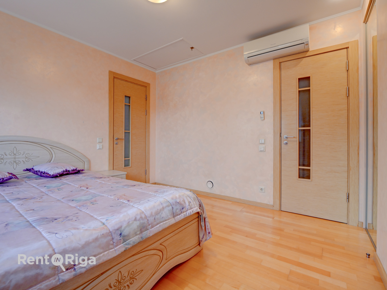 Pārdod māju, Salienieki iela - Attēls 1