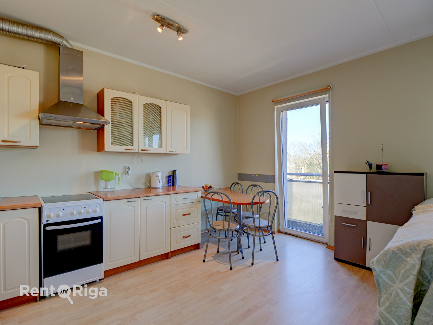 Pārdod dzīvokli, Brīvības gatve iela 386 - Attēls 1