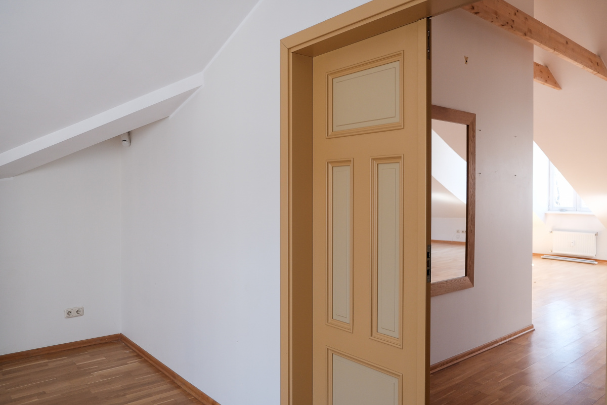 Pārdod dzīvokli, Kalpaka bulvāris 7 - Attēls 1