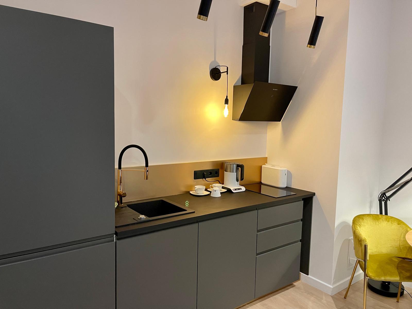 Apartment for rent, Strēlnieku street 8 - Image 1