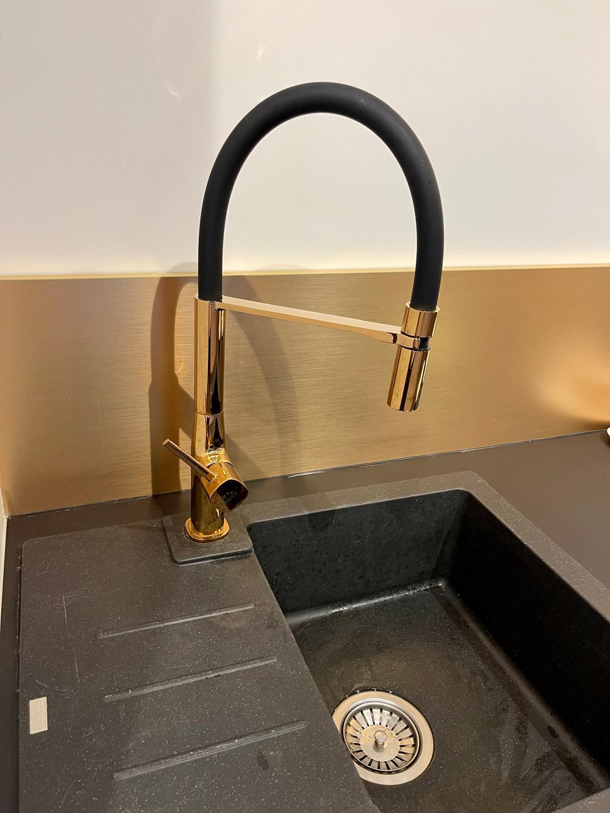 Apartment for rent, Strēlnieku street 8 - Image 1