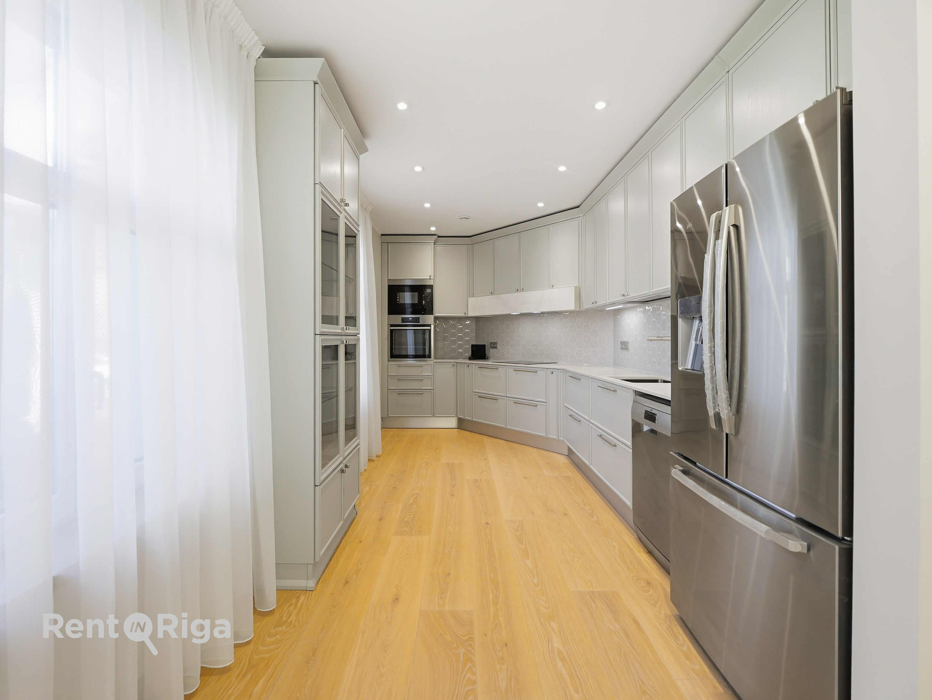 Izīrē māju, Tirgus iela - Attēls 1