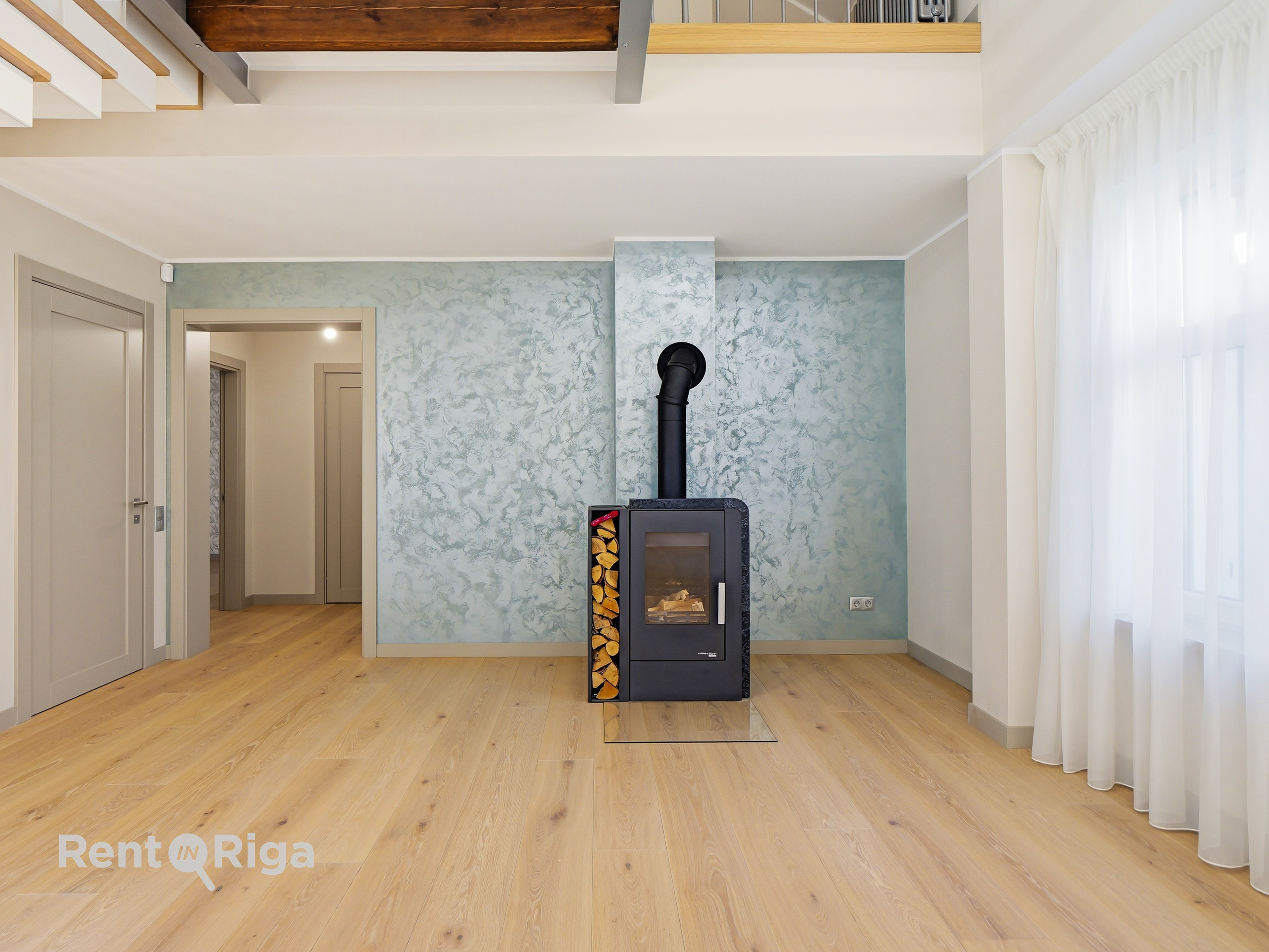 Izīrē māju, Tirgus iela - Attēls 1