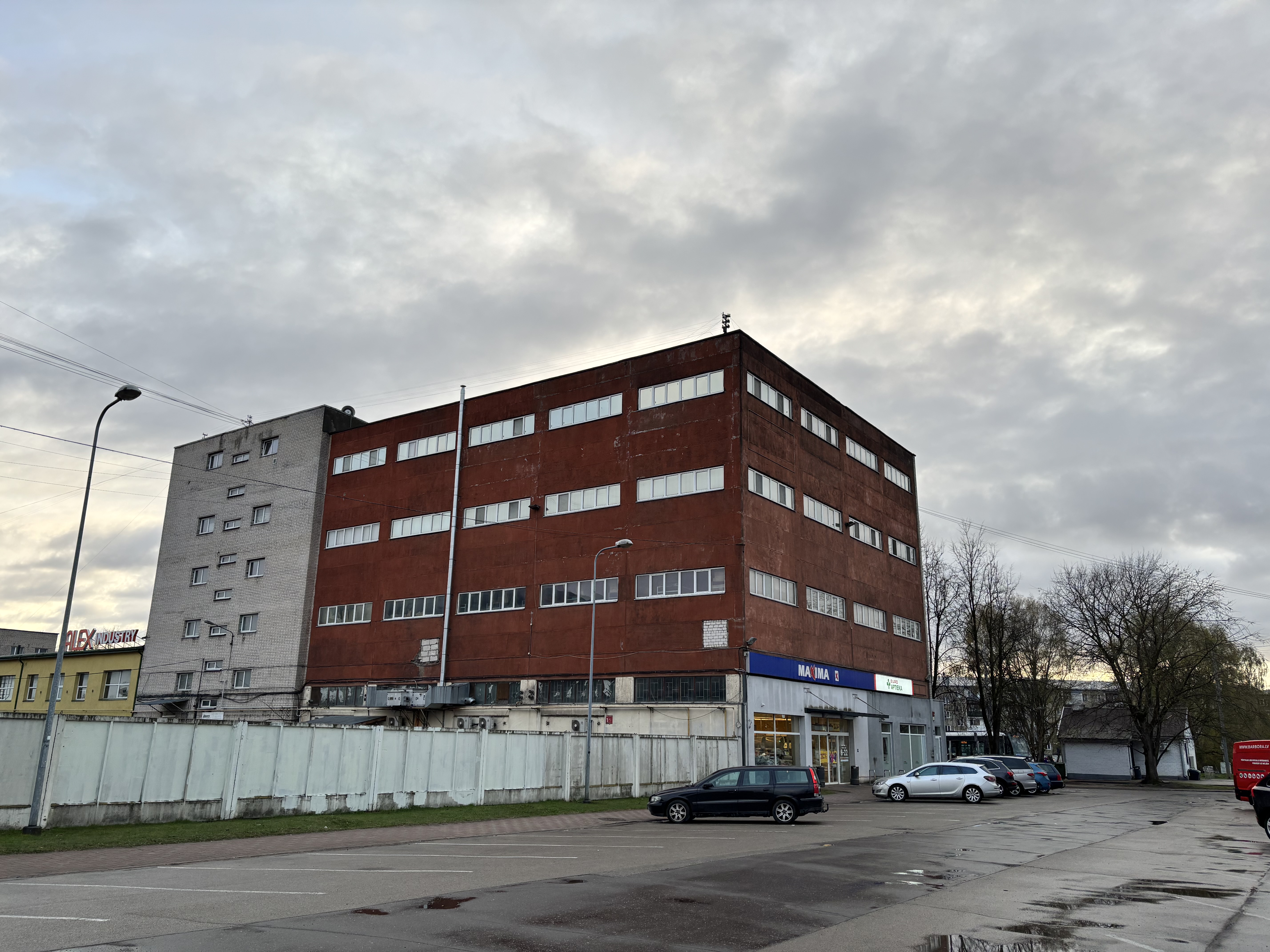 Iznomā ražošanas telpas, Latgales iela - Attēls 1