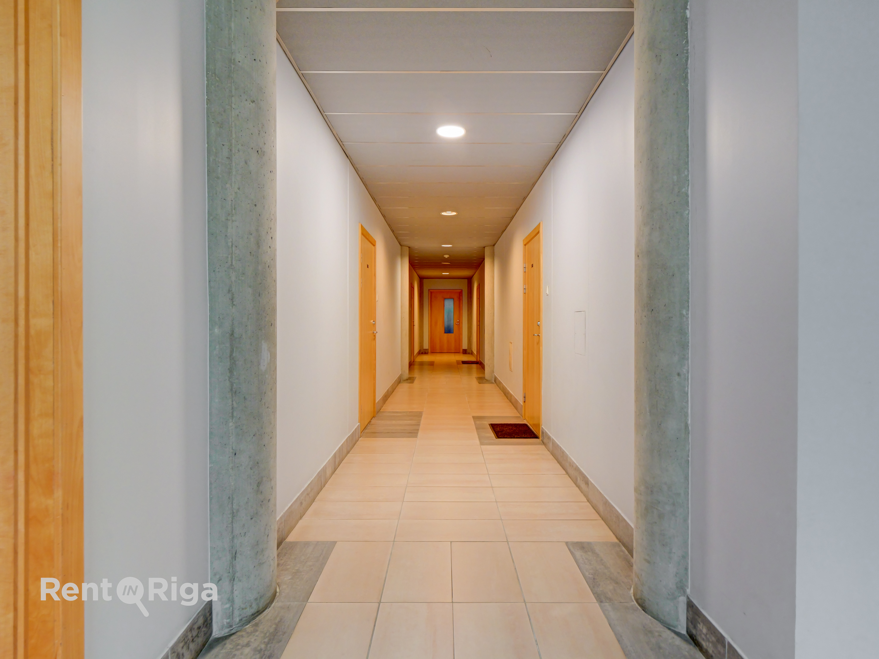 Izīrē dzīvokli, Republikas laukums iela 3 - Attēls 1