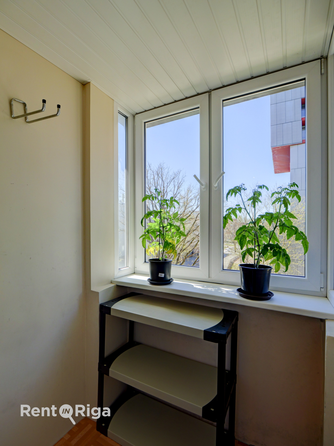 Pārdod dzīvokli, Aleksandra Bieziņa iela 2 - Attēls 1