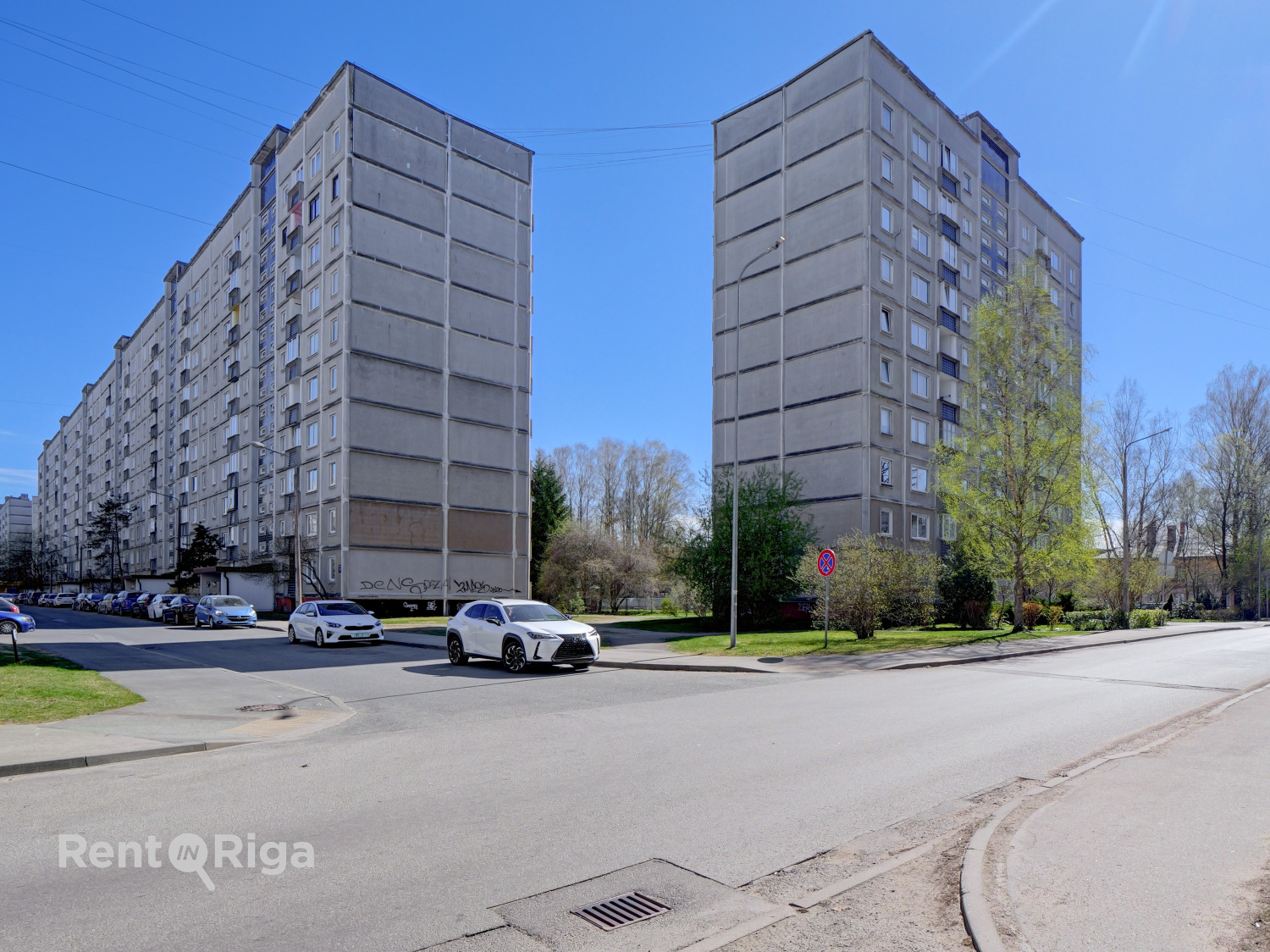 Pārdod dzīvokli, Aleksandra Bieziņa iela 2 - Attēls 1