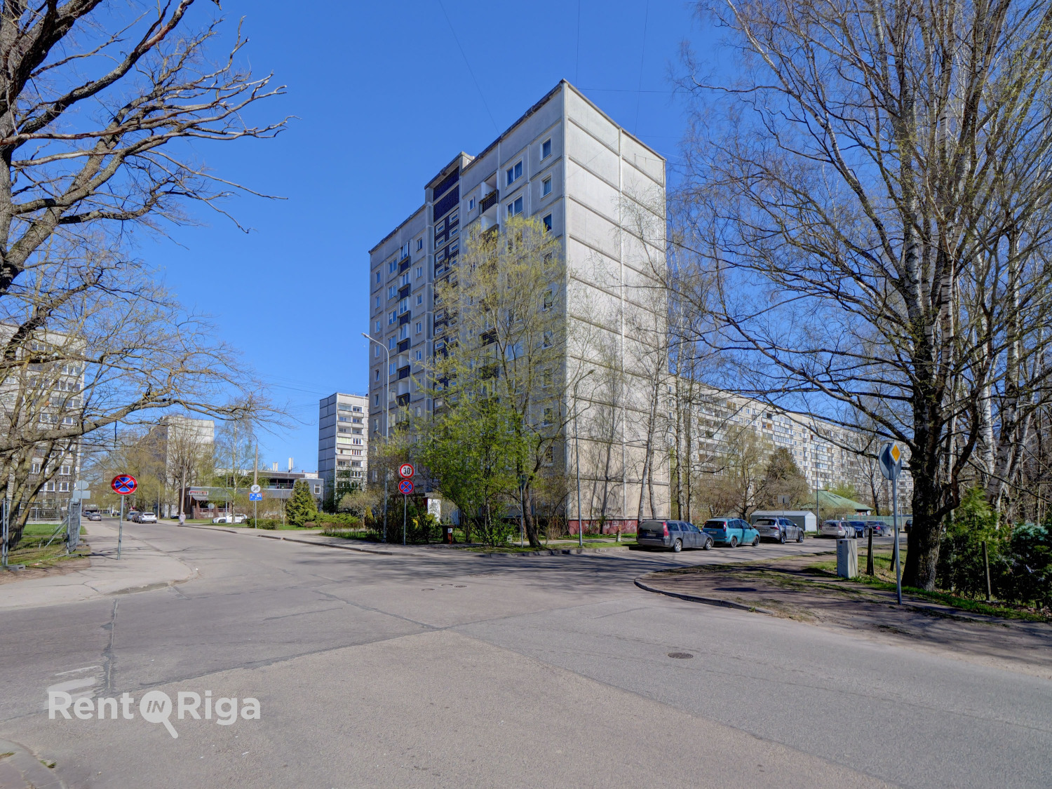 Pārdod dzīvokli, Aleksandra Bieziņa iela 2 - Attēls 1