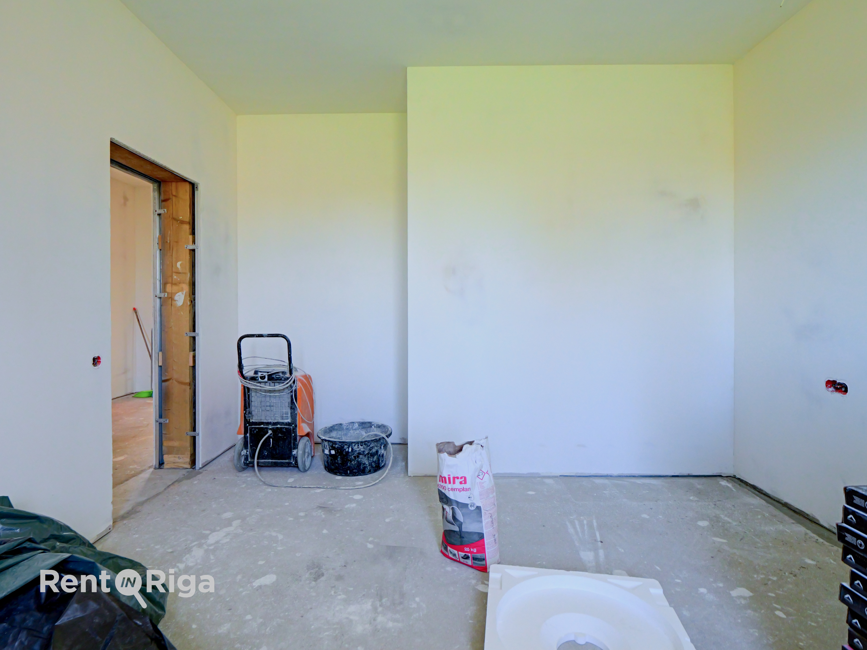 Izīrē māju, Jaunaustras iela - Attēls 1